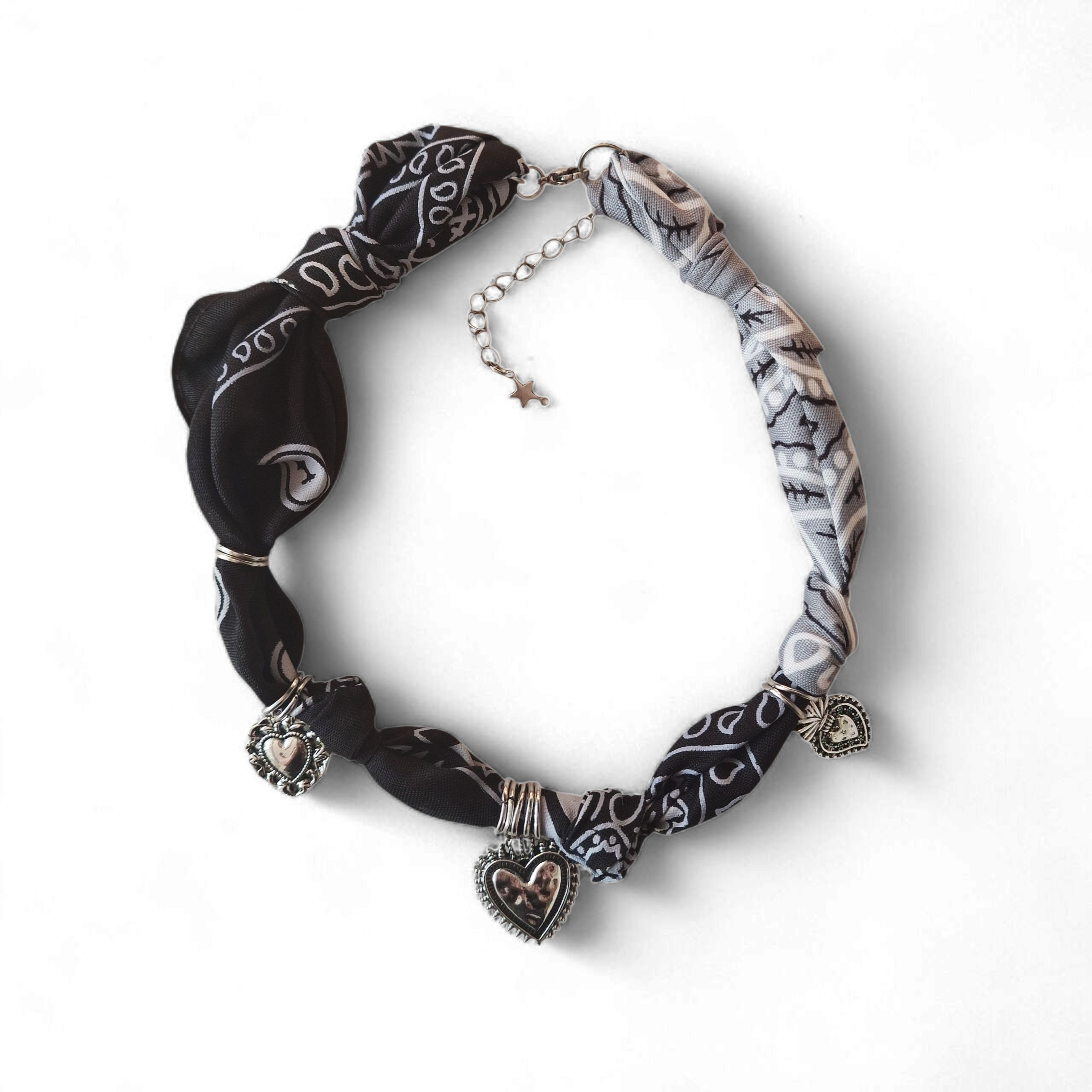 Collares tela gris y negro★