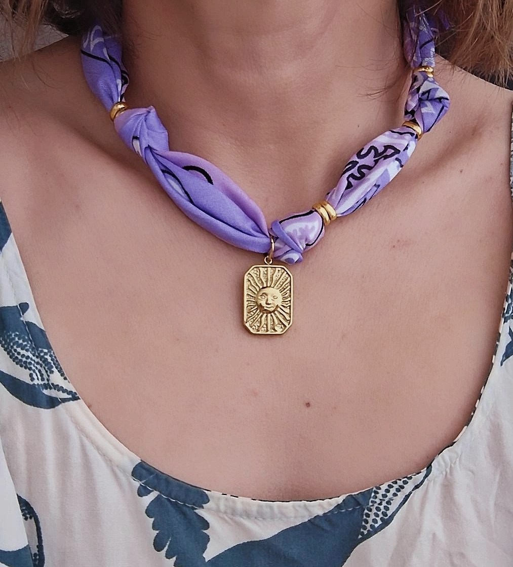 Collar tela sol