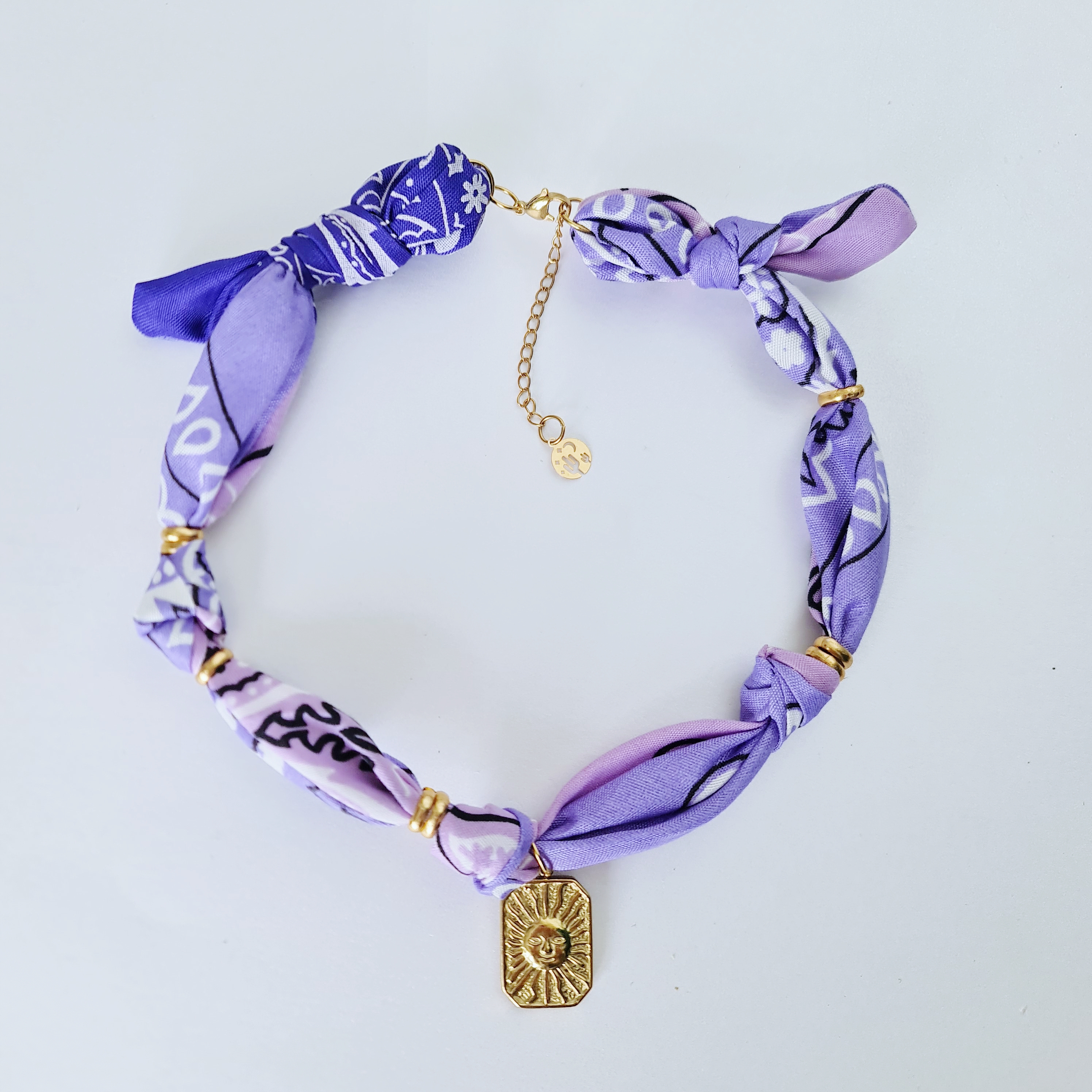 Collar tela sol