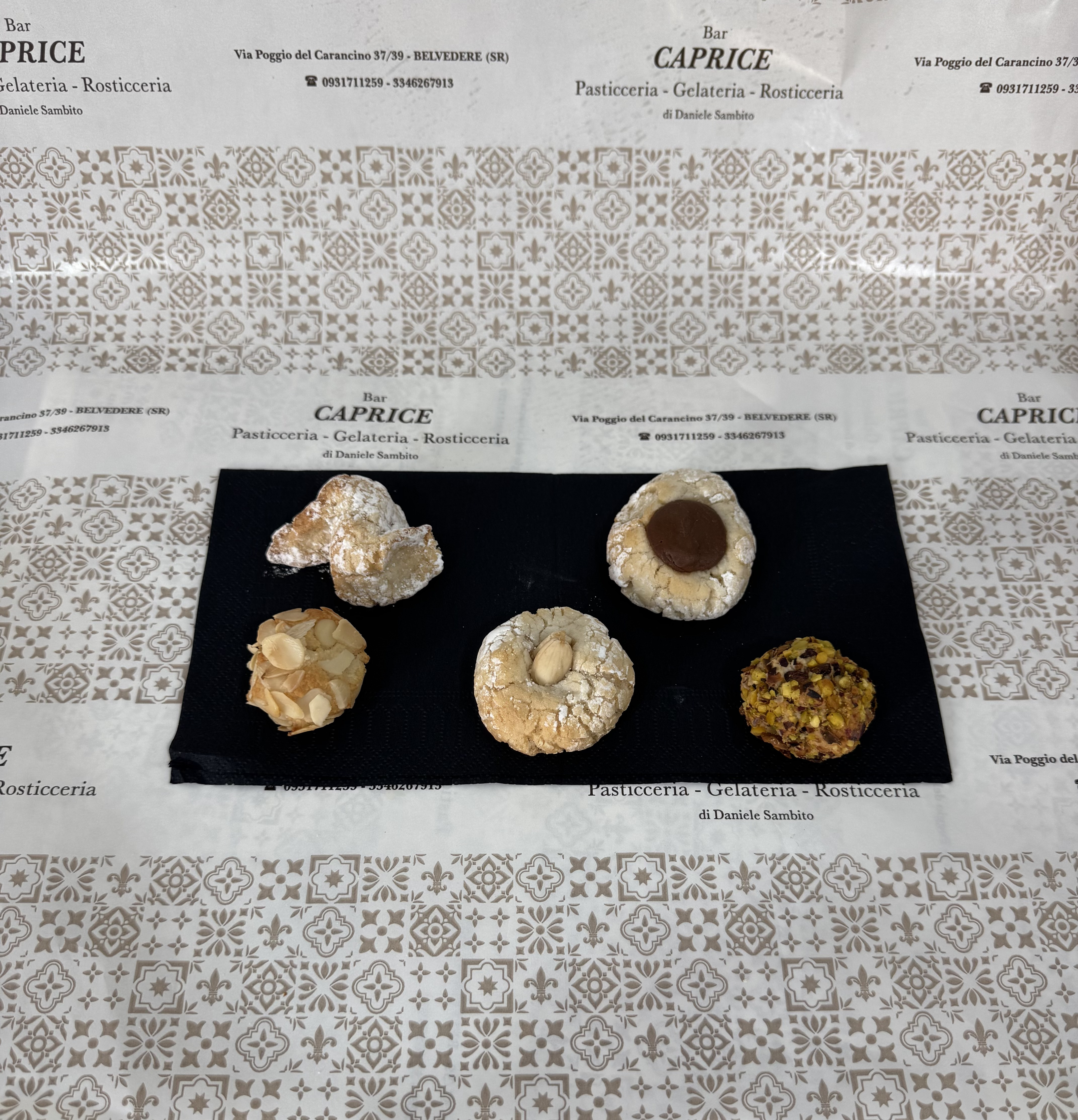 Scatola di paste di mandorla da 0,5 kg