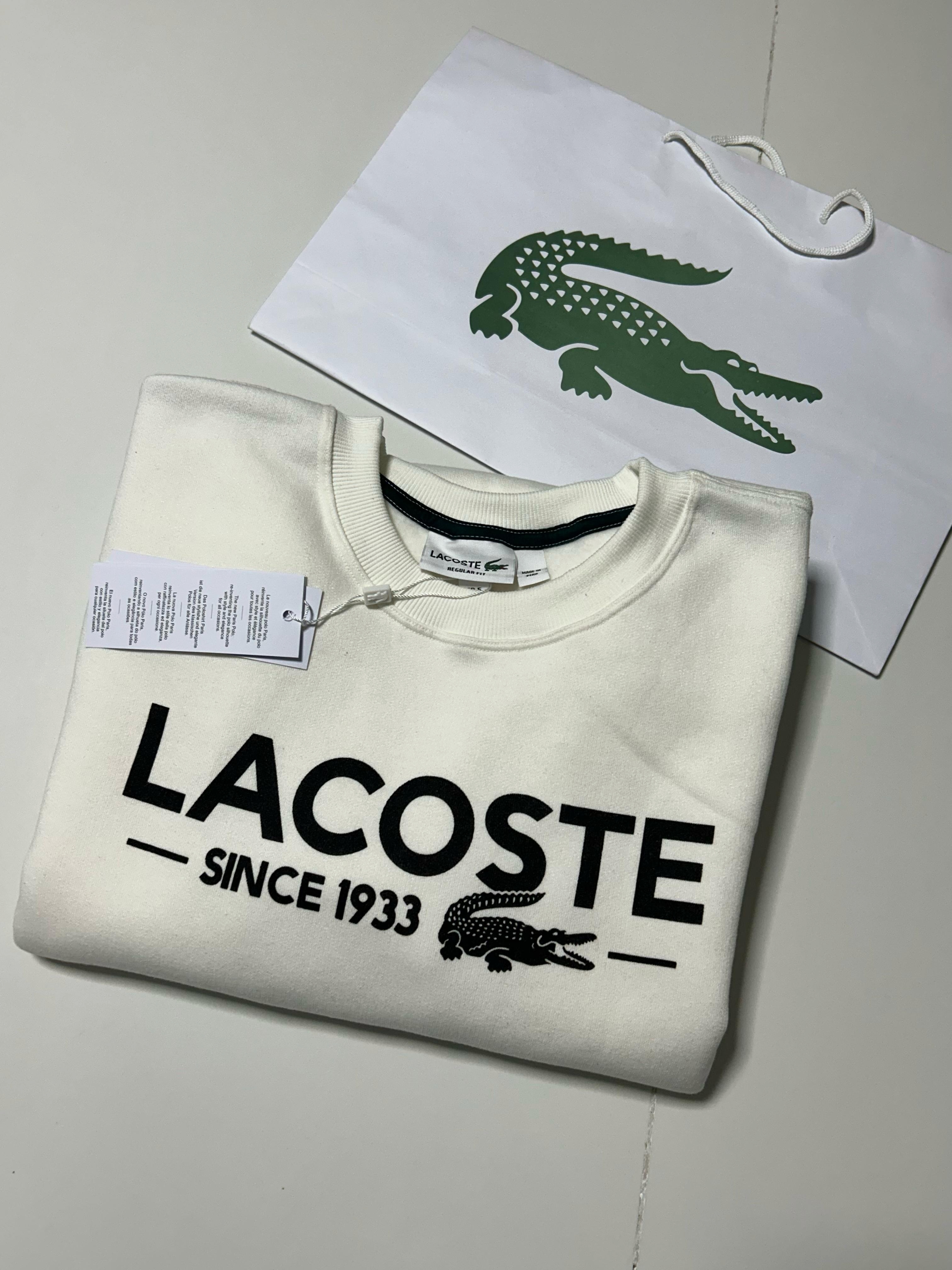 Blusa modelo estampa 1933