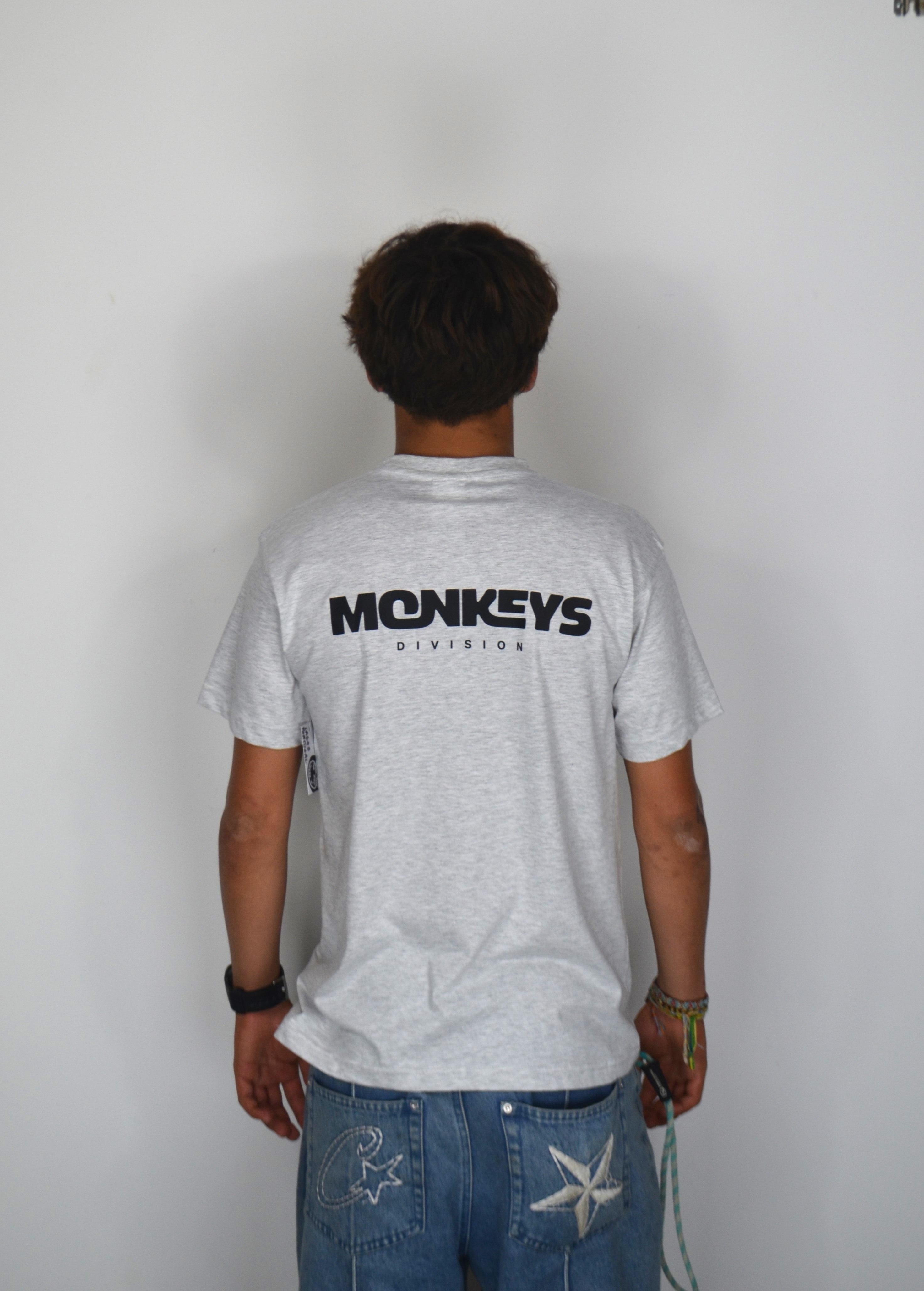 CLASSIC T-SHIRT 
