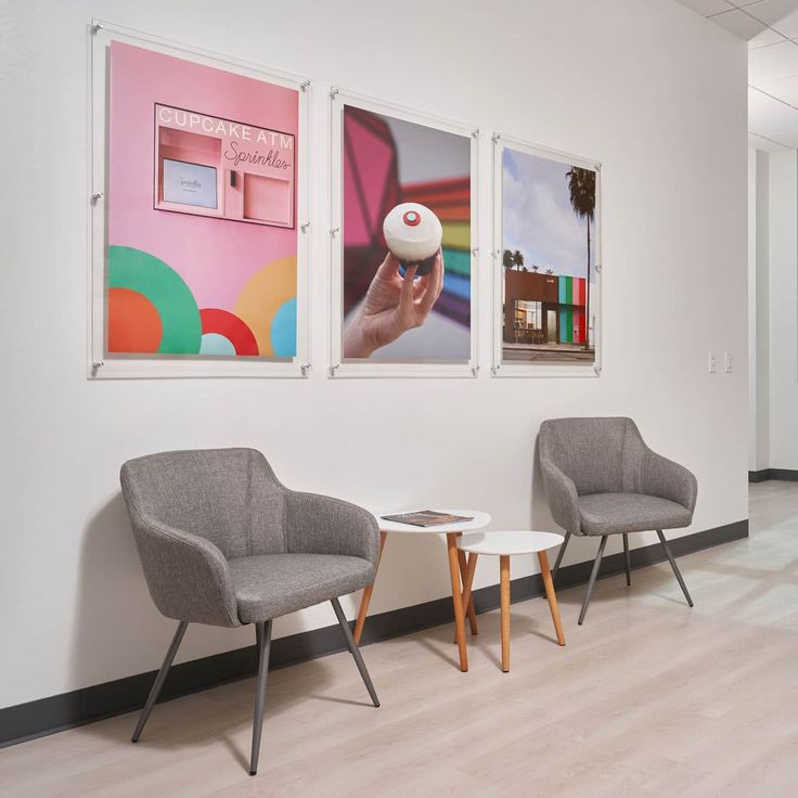 ACRYLIC DISPLAY CASES