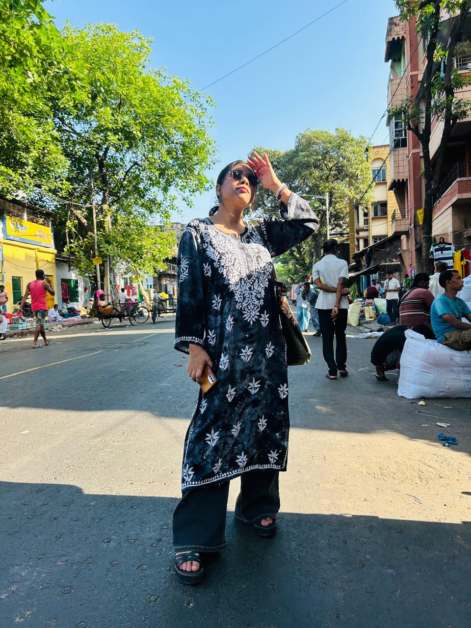 Mulmul Long Chikankari Kurta (White Thread) Black