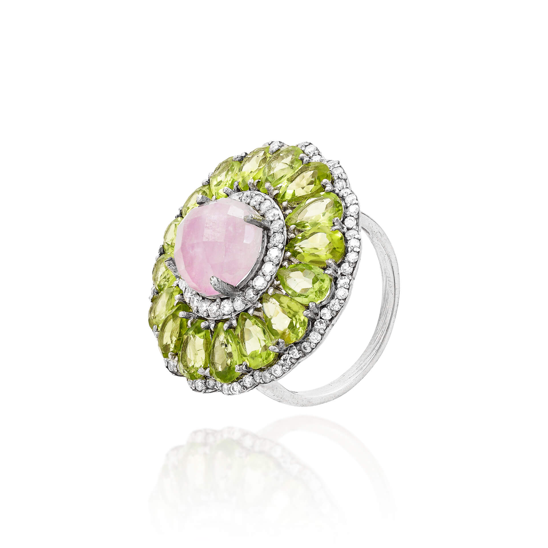 ANEL ESTILO FLOR COM PÉTALAS