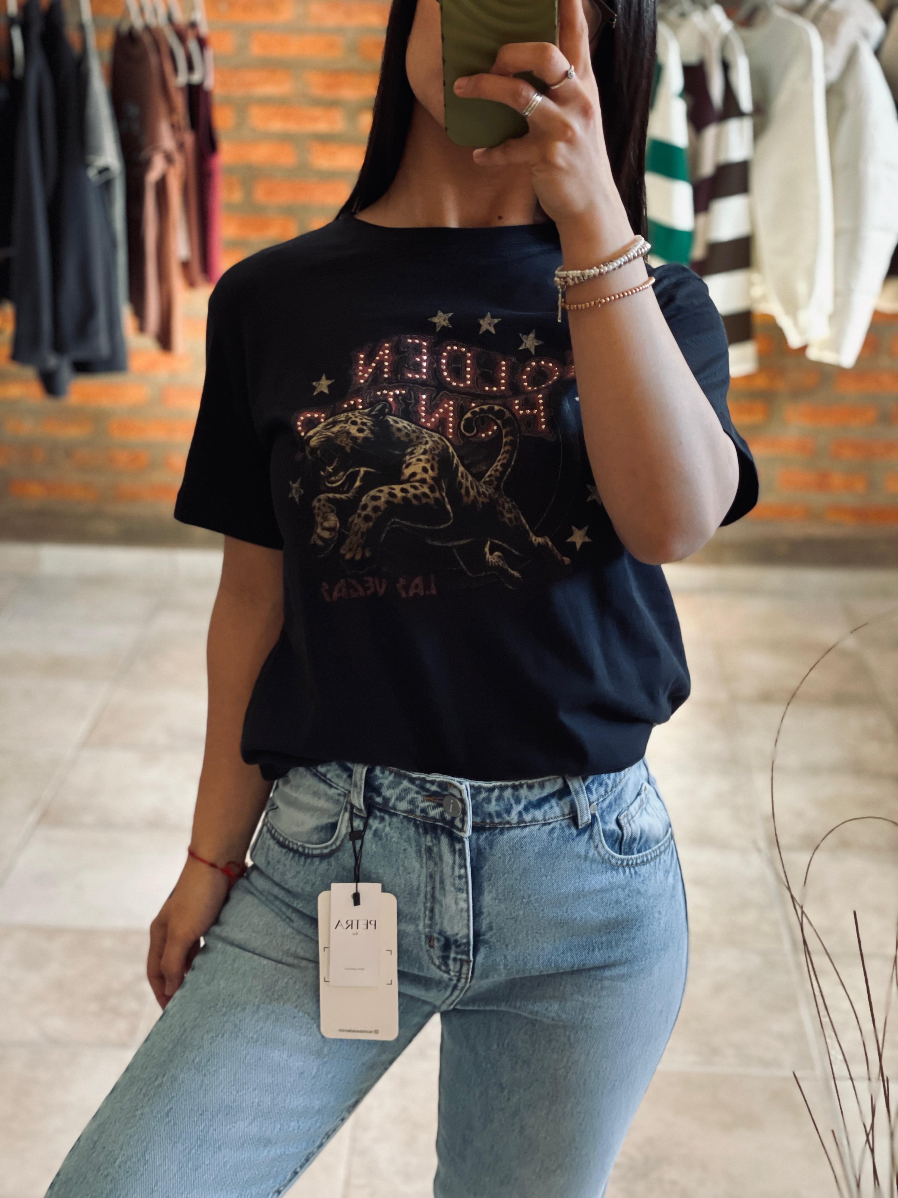 Remera Dina