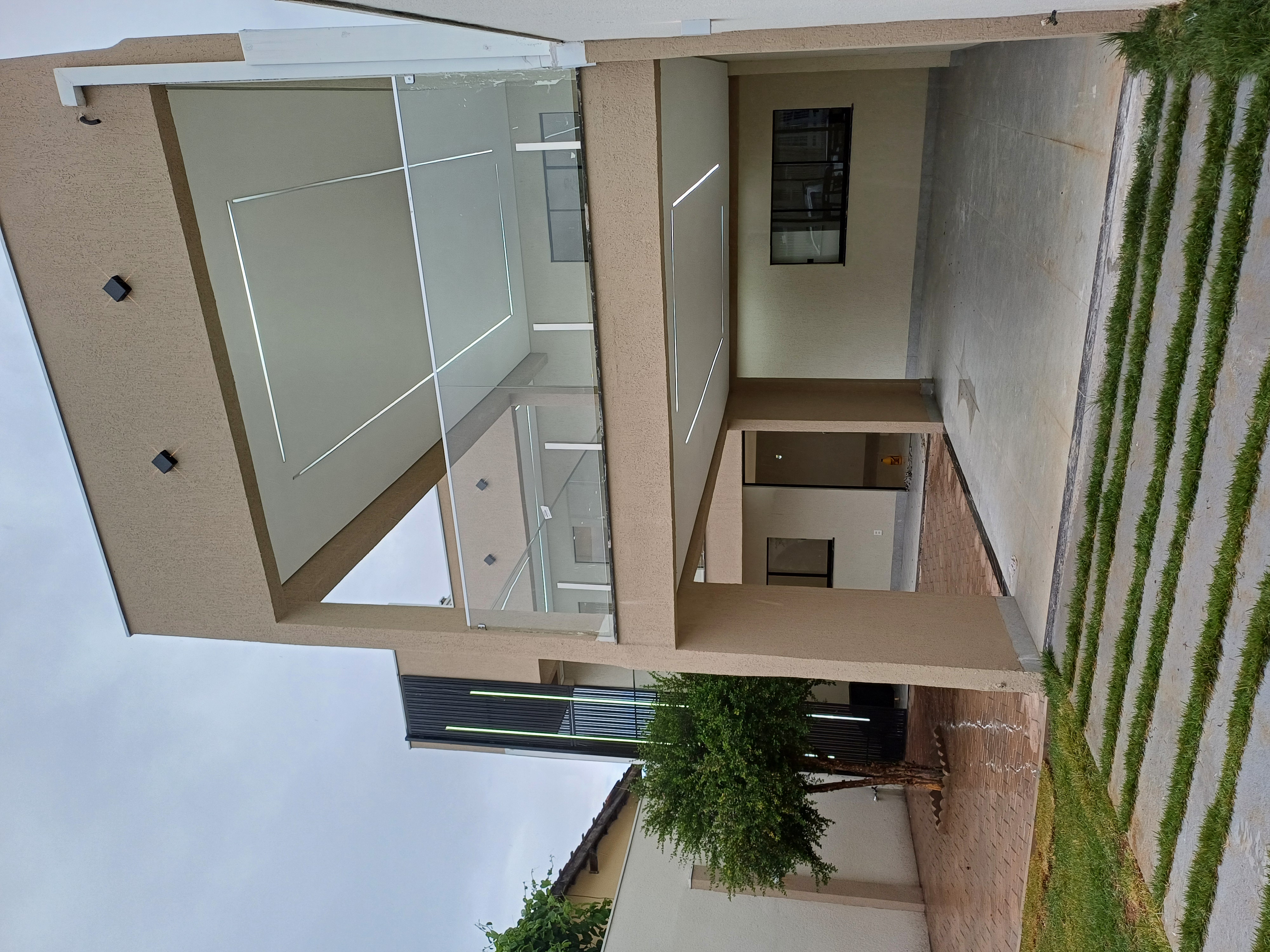 Casa no condomínio Granville R$ 1.600.000