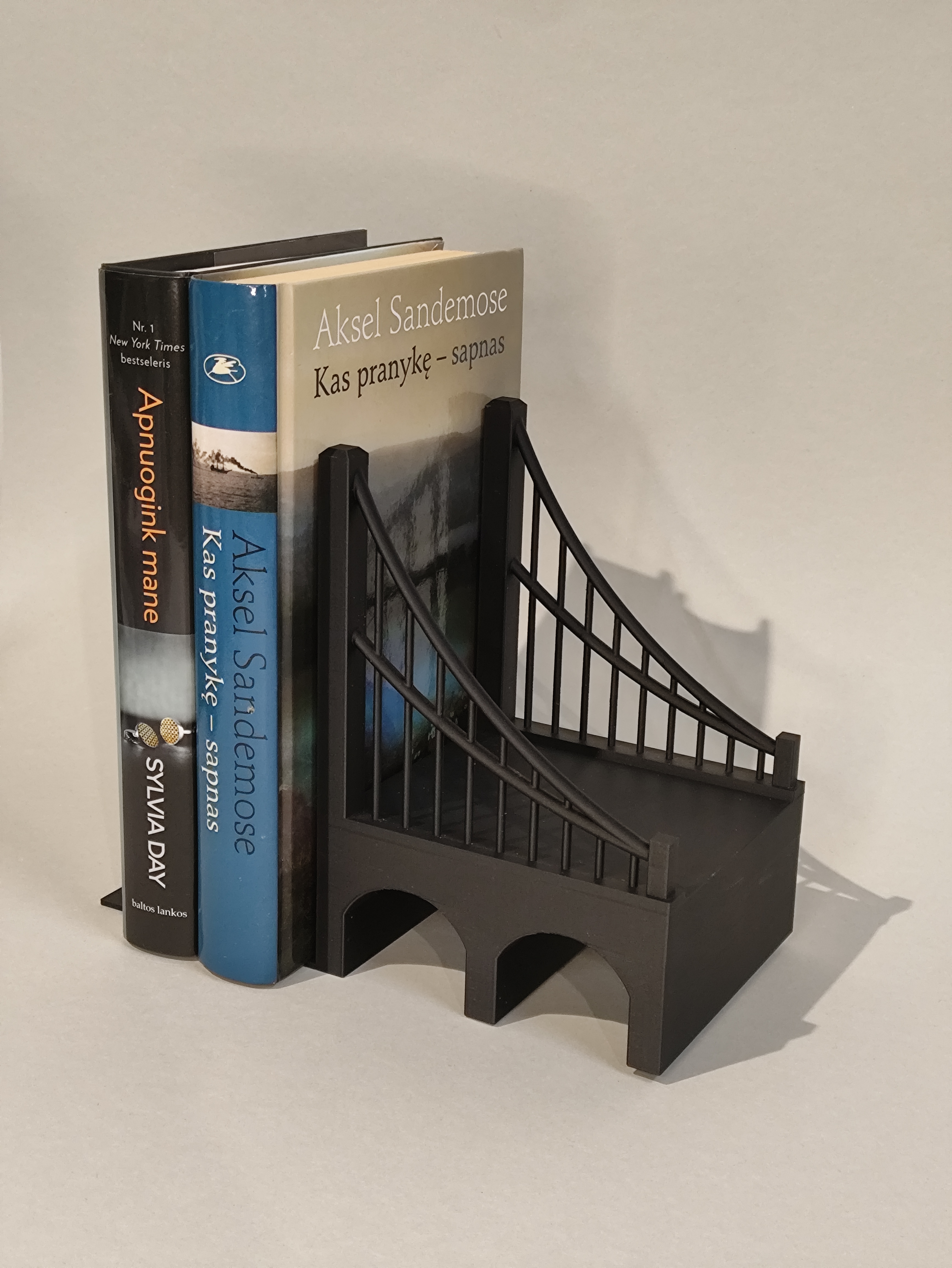 Knygų atrama TILTAS