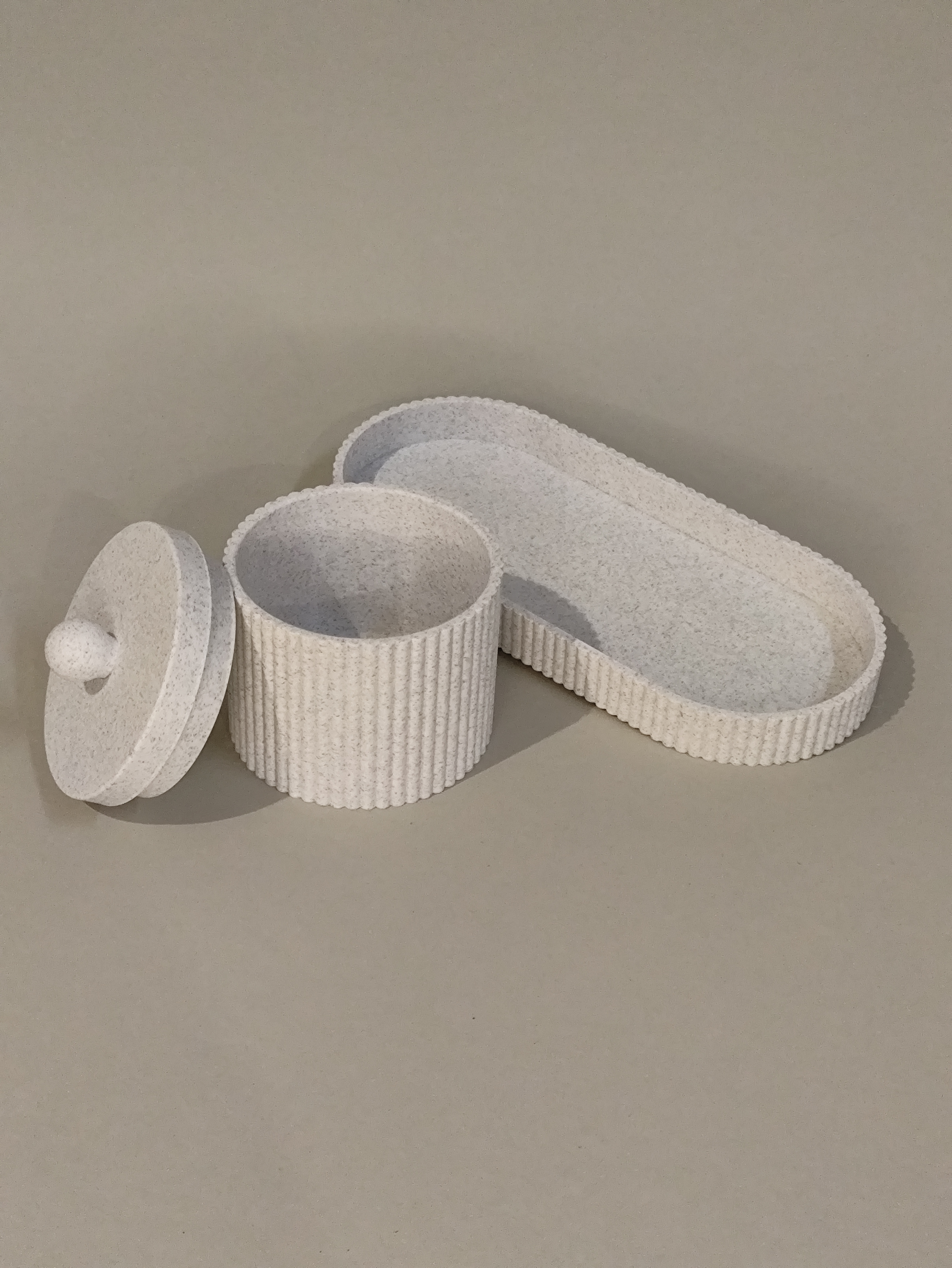 Minimalistiniai indeliai