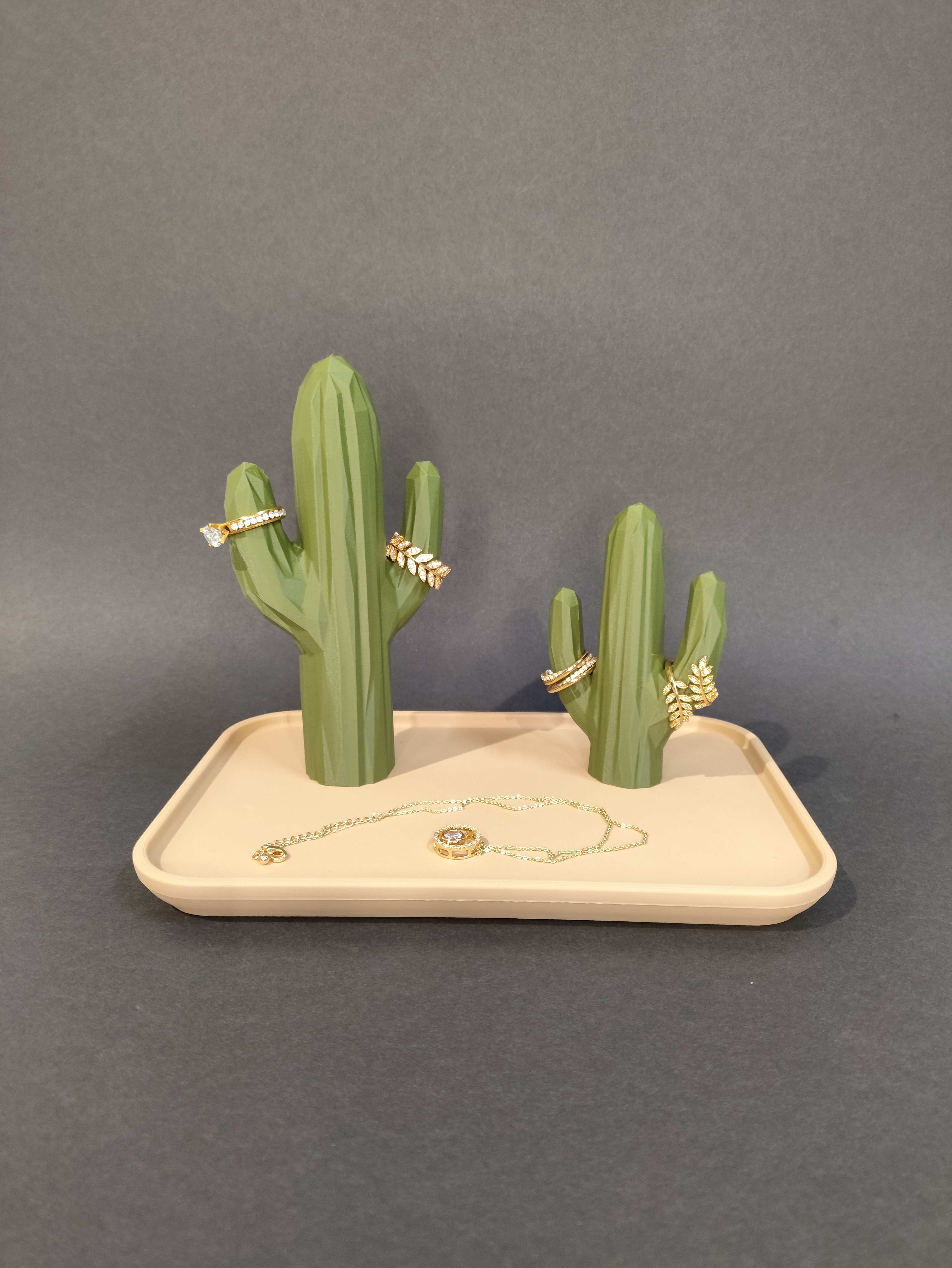 Papuošalų laikikliai