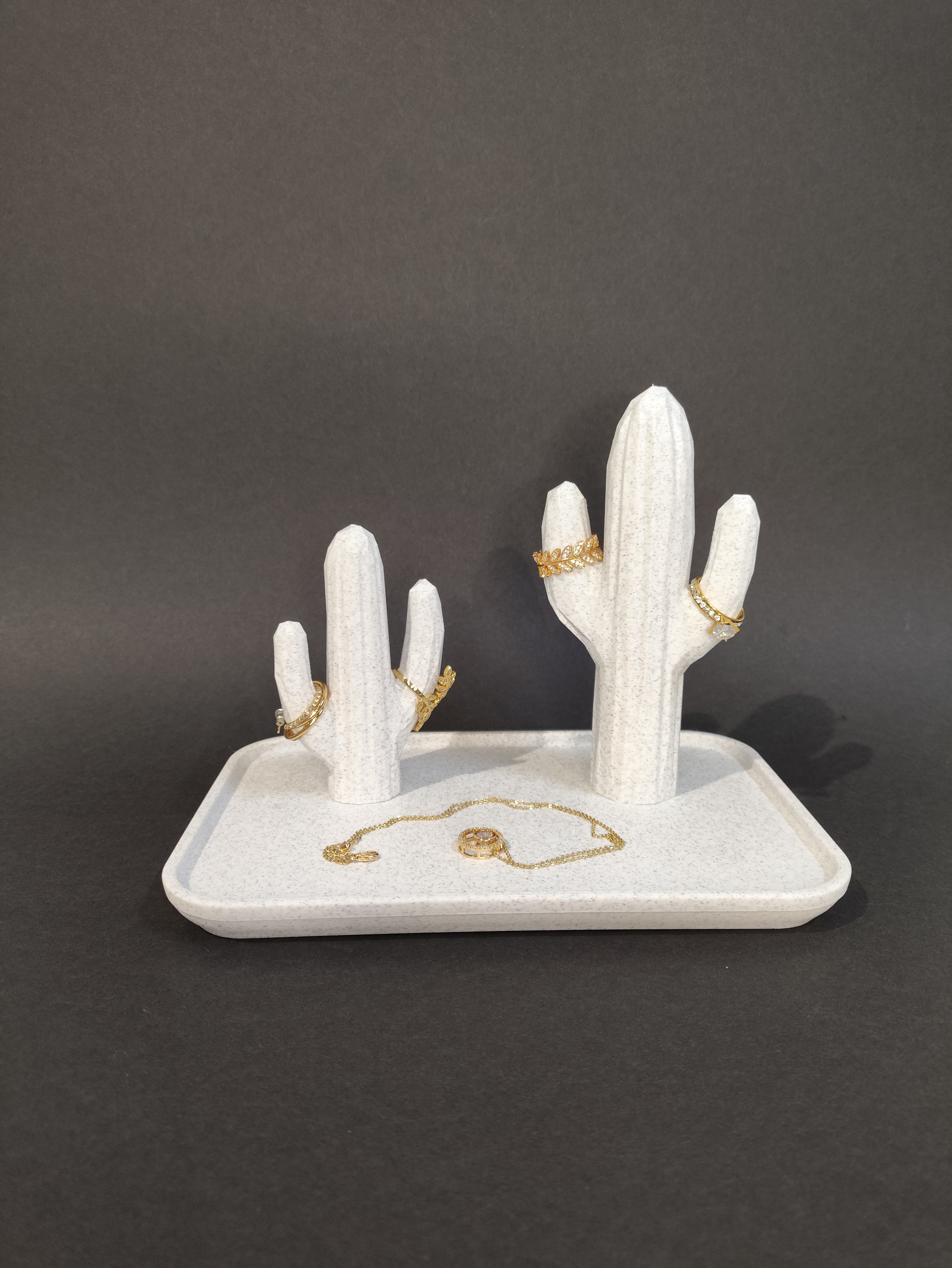 Papuošalų laikikliai