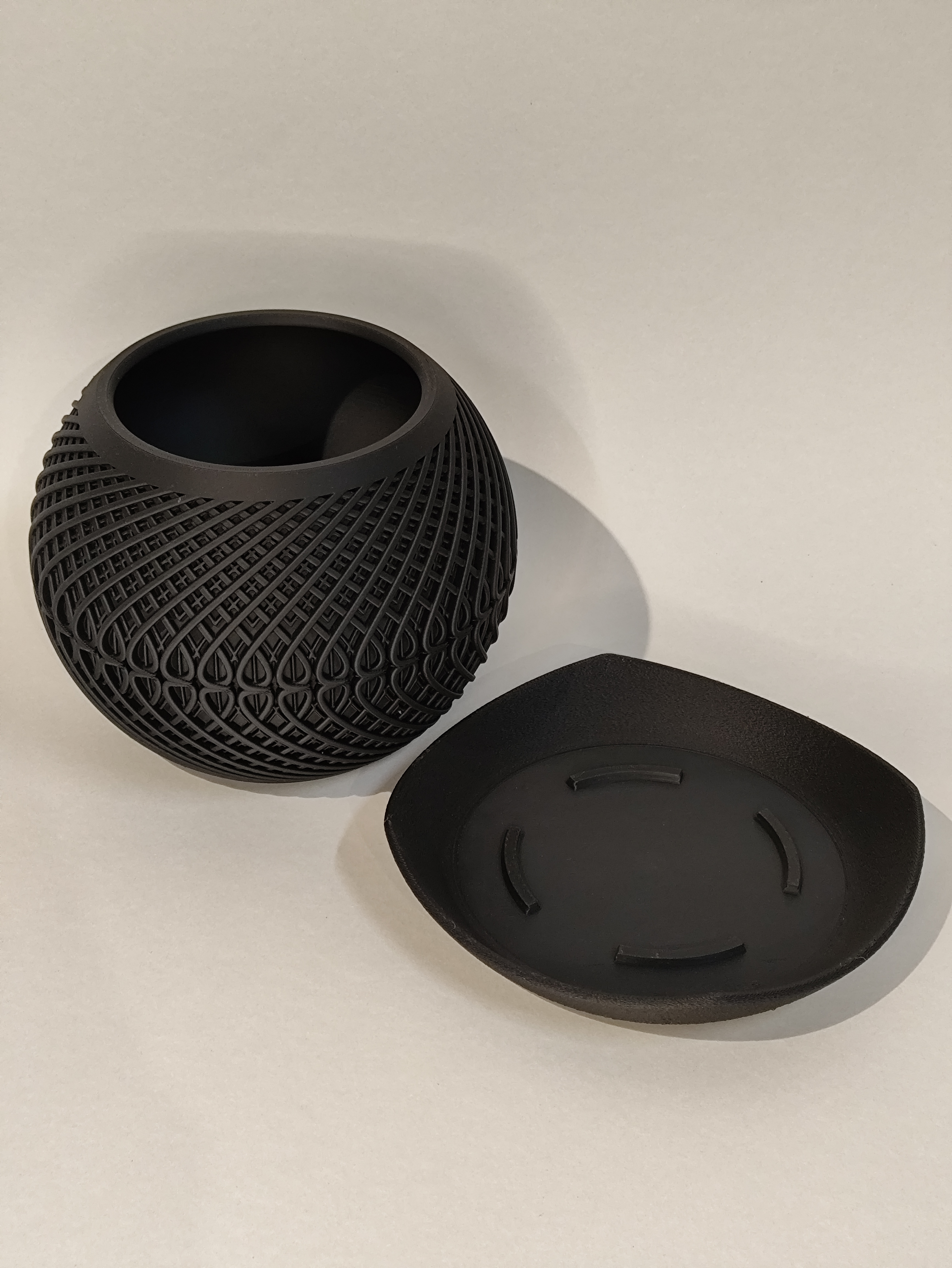 Vazonas PINTAS didesnis