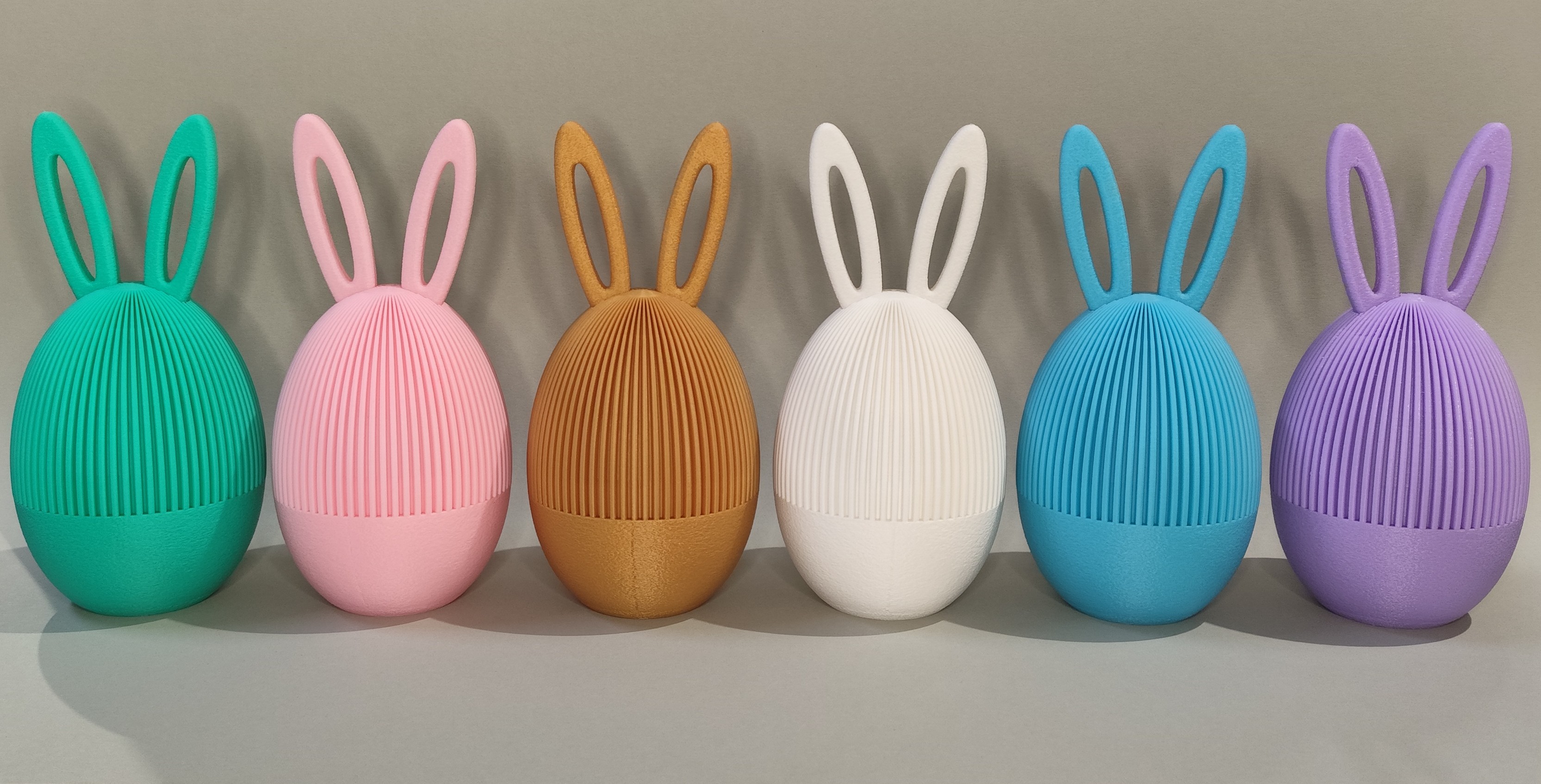 Atsisukantis kiaušinis-zuikis