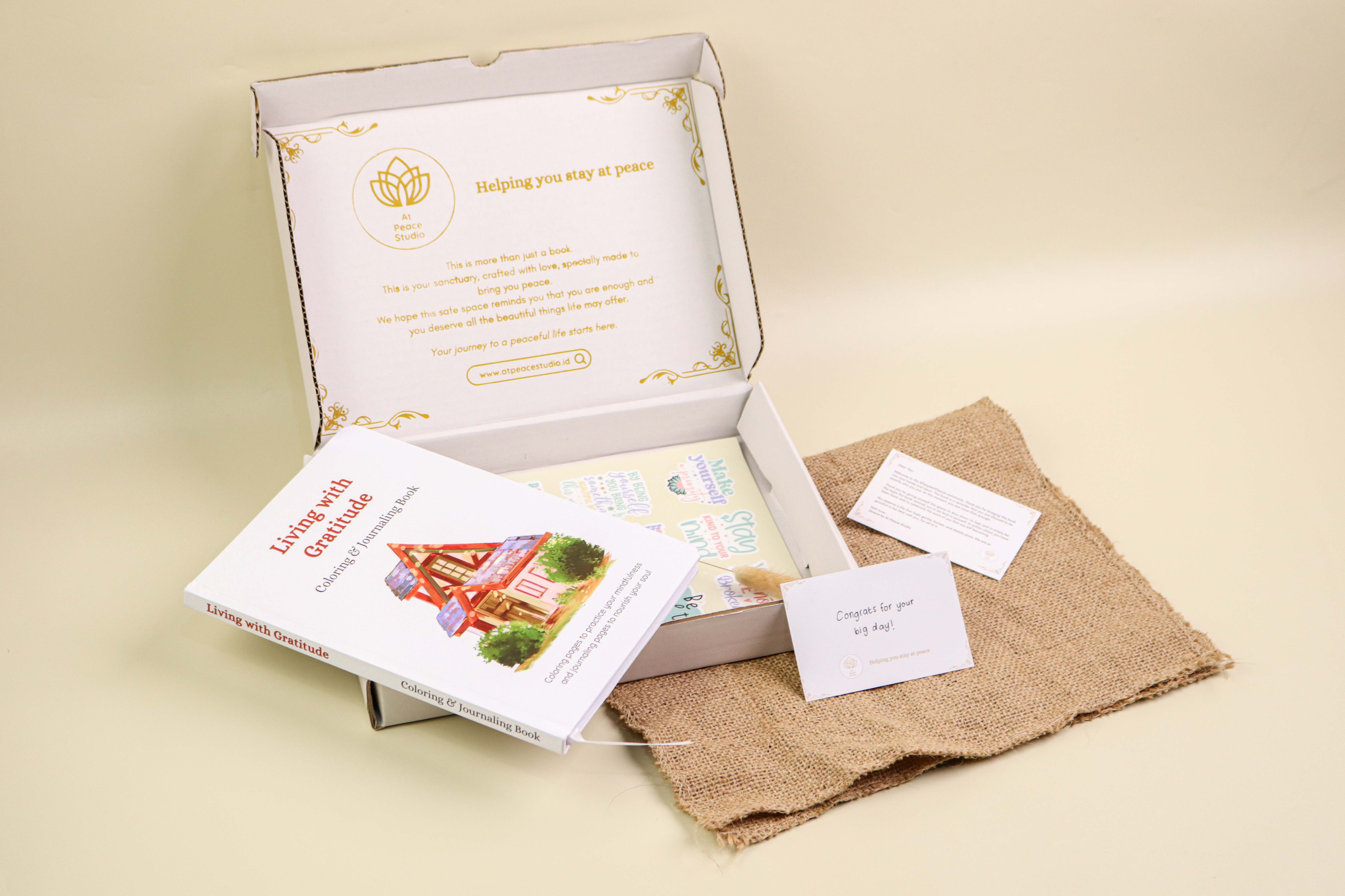 2-in-1 Coloring & Journaling Book: Living with Gratitude