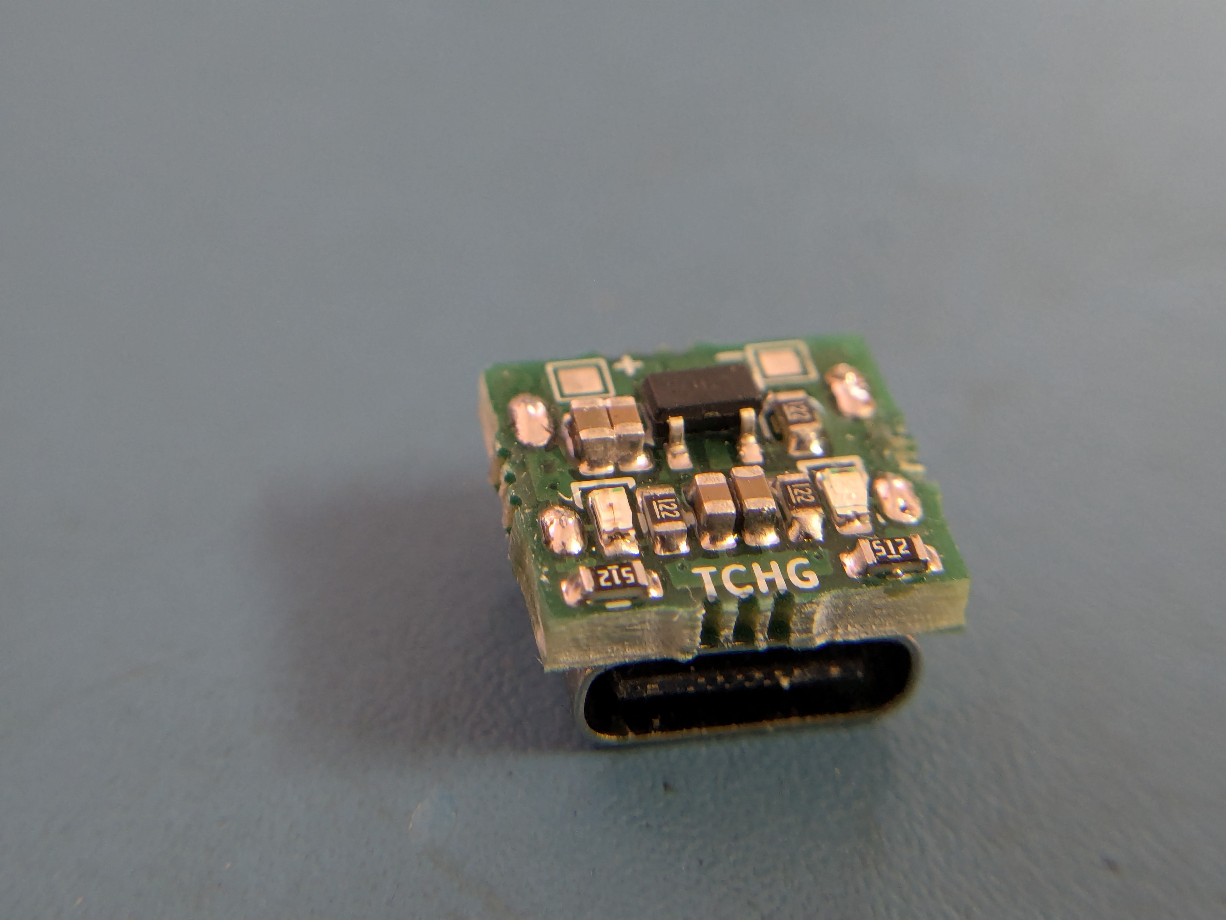 Tiny Lithium-ion Battery Charger (TCHG)