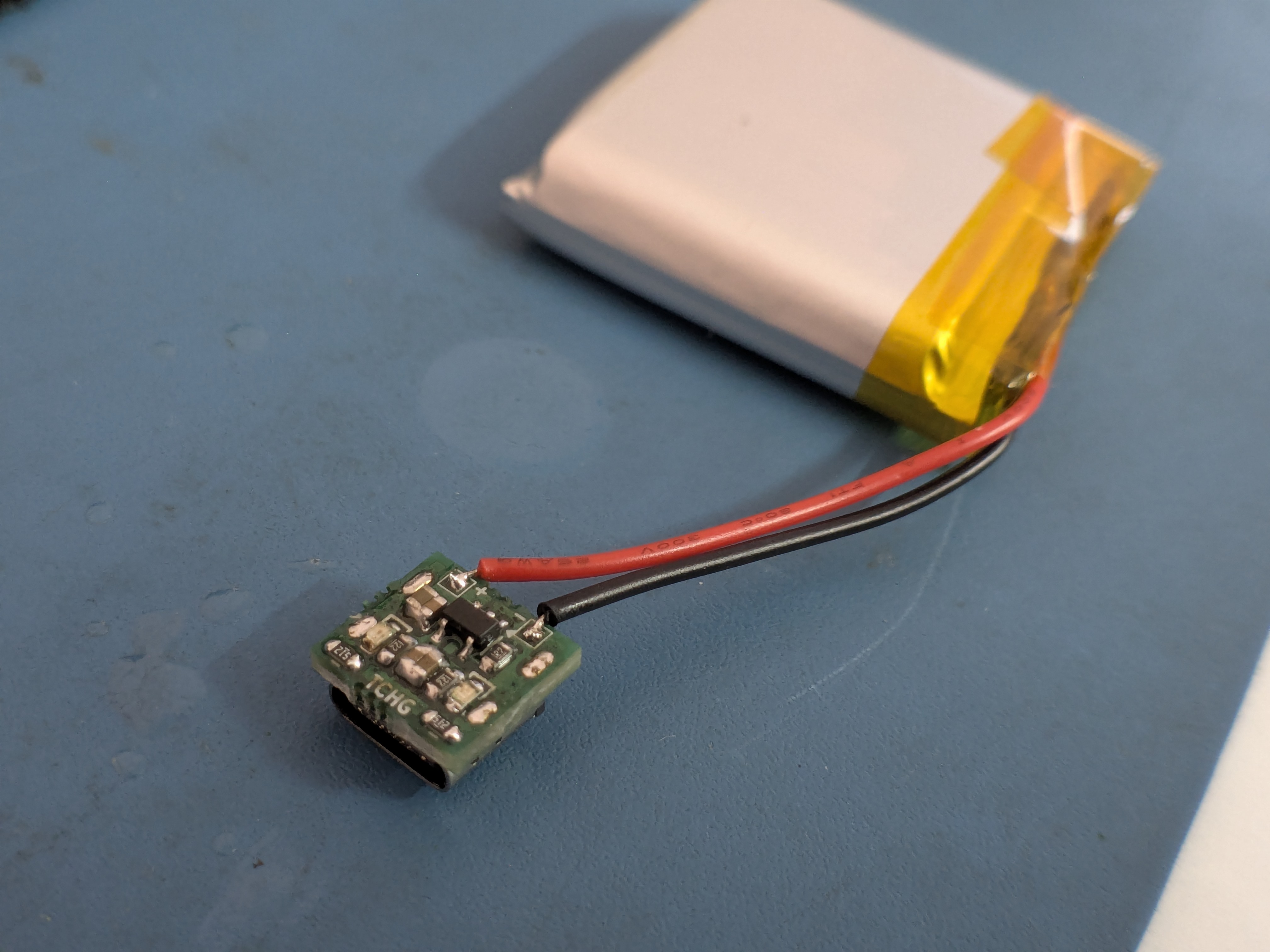 Tiny Lithium-ion Battery Charger (TCHG)