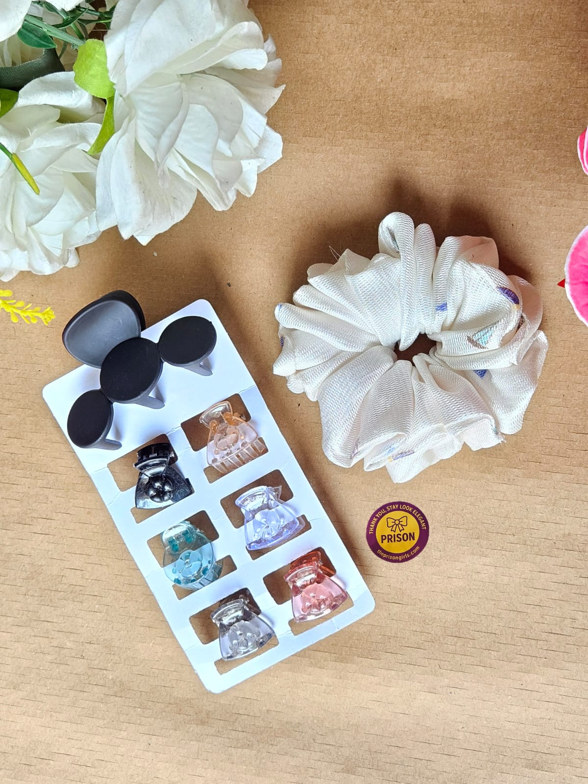 A delightful set of hair accessories