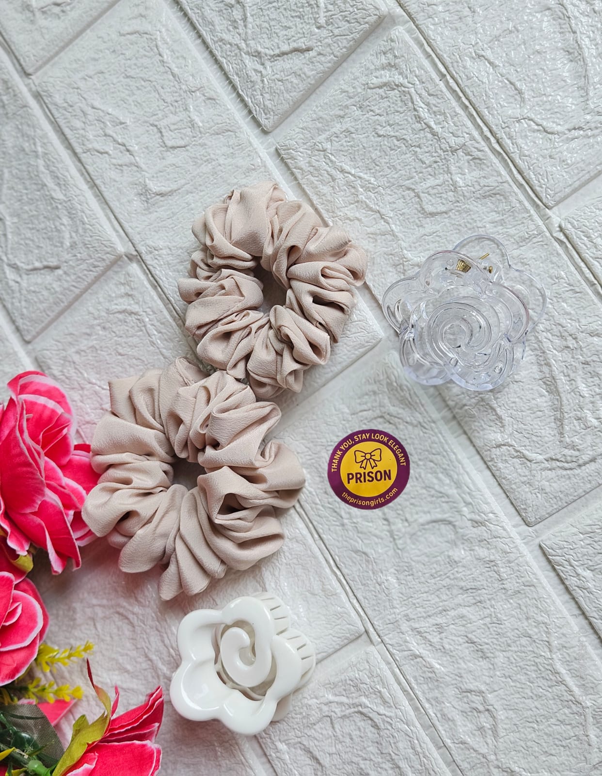 Elegant and practical hair accessory collection
