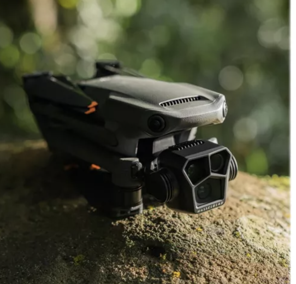 DJI Mavic 3 Pro Fly More Combo (RC Pro)