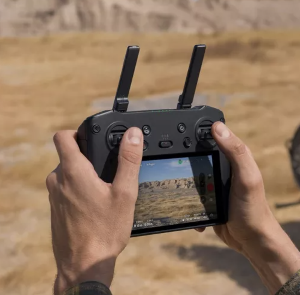 DJI Mavic 3 Pro Fly More Combo (RC Pro)