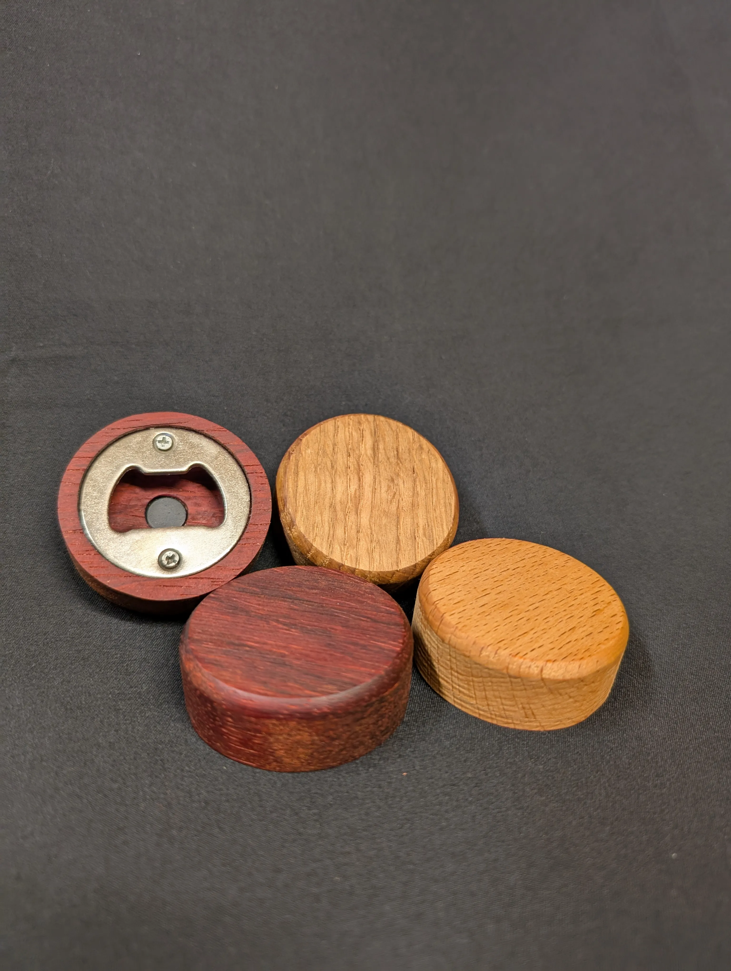 Ouvre-bouteilles en bois