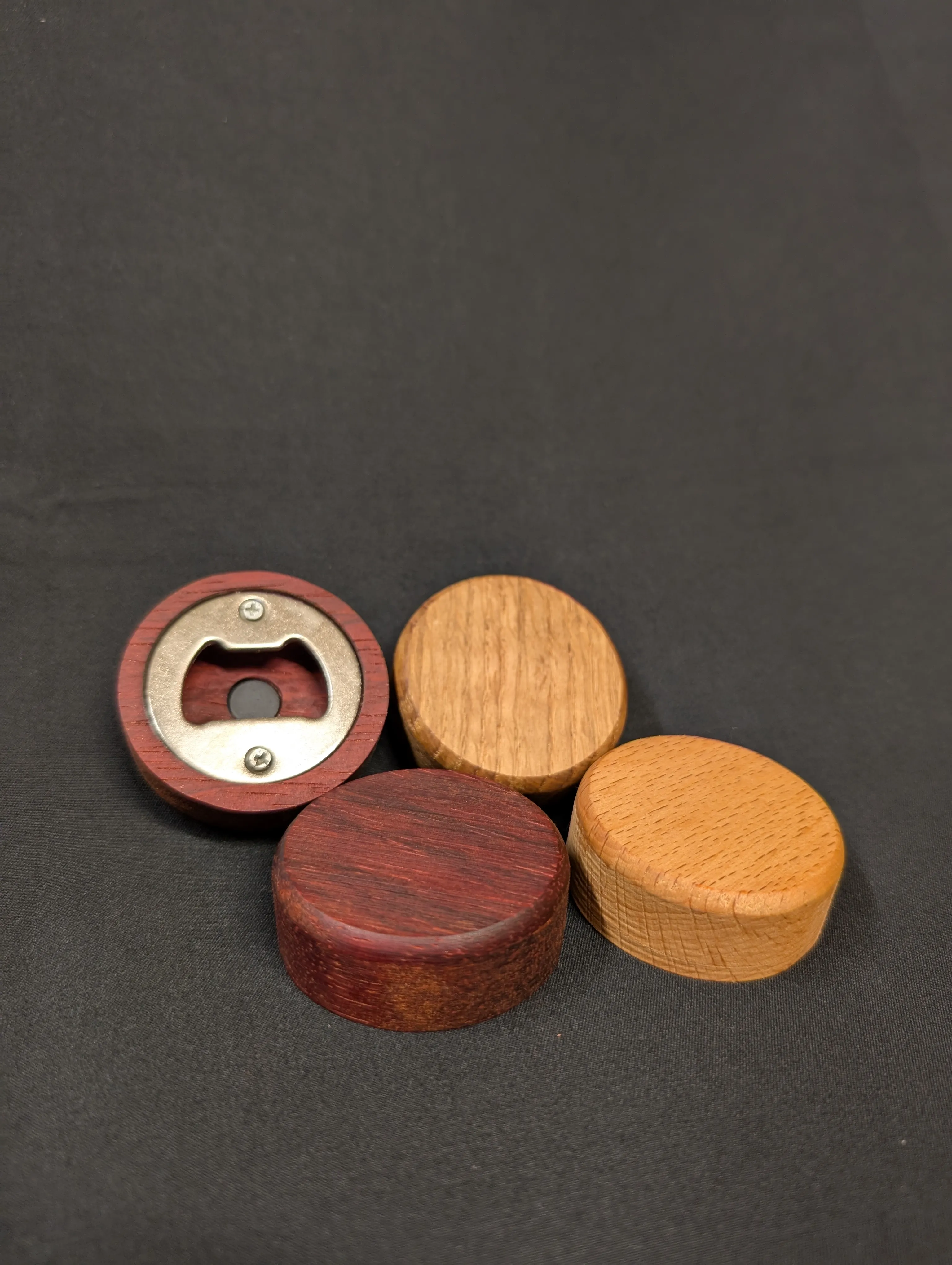 Ouvre-bouteilles en bois