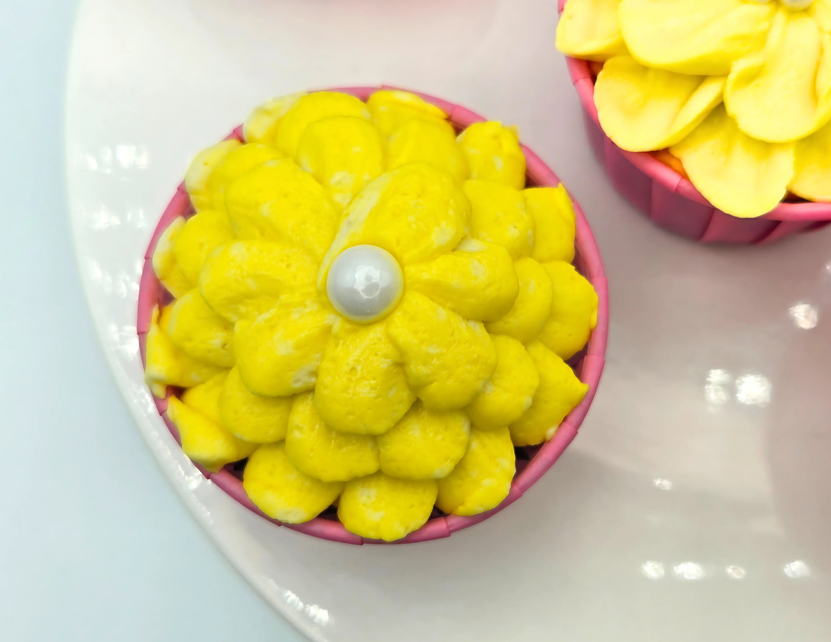 Cupcakes (Vanilla or Chocolate)