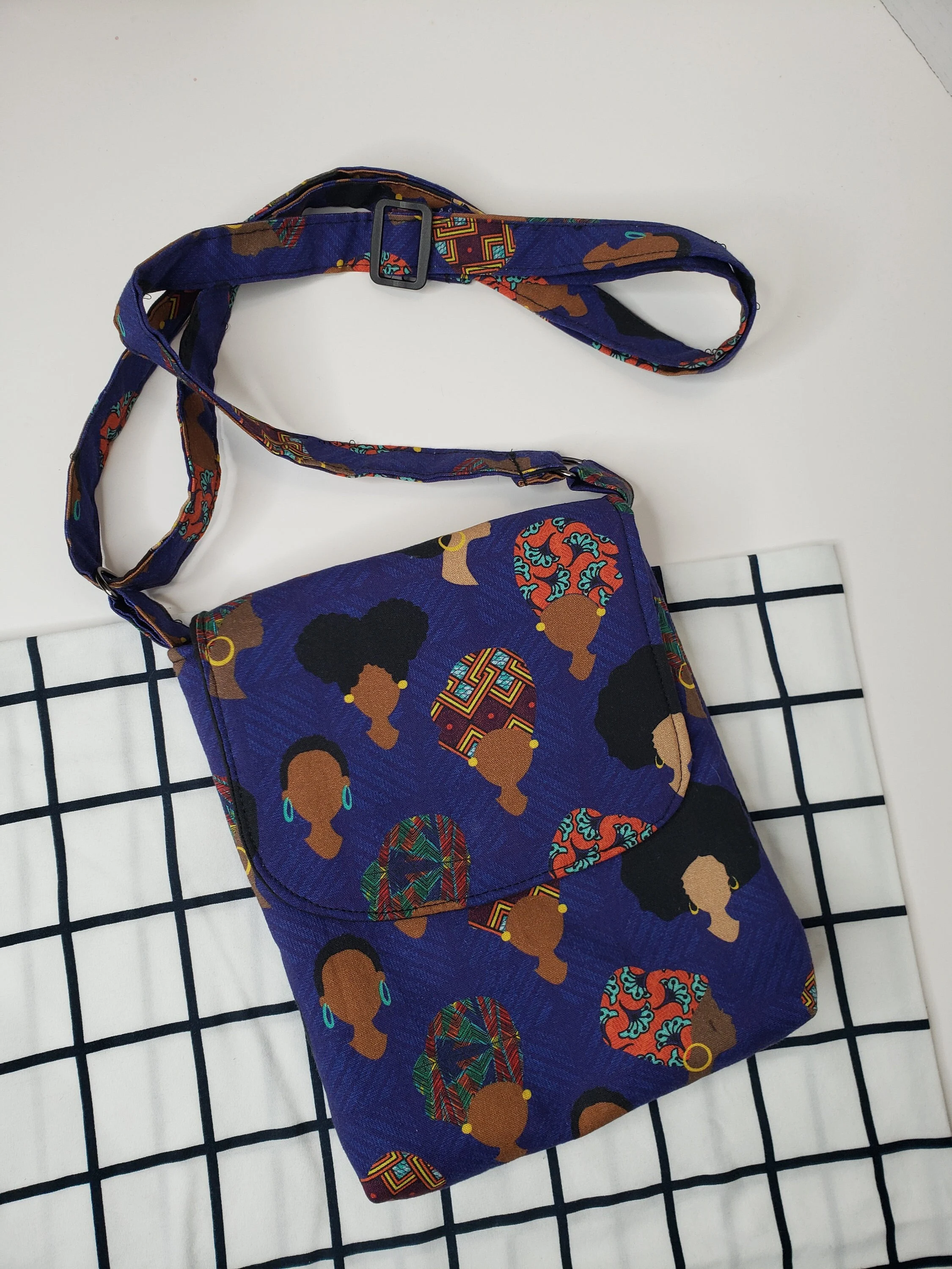 Natural Girls Messenger Crossbody Purse