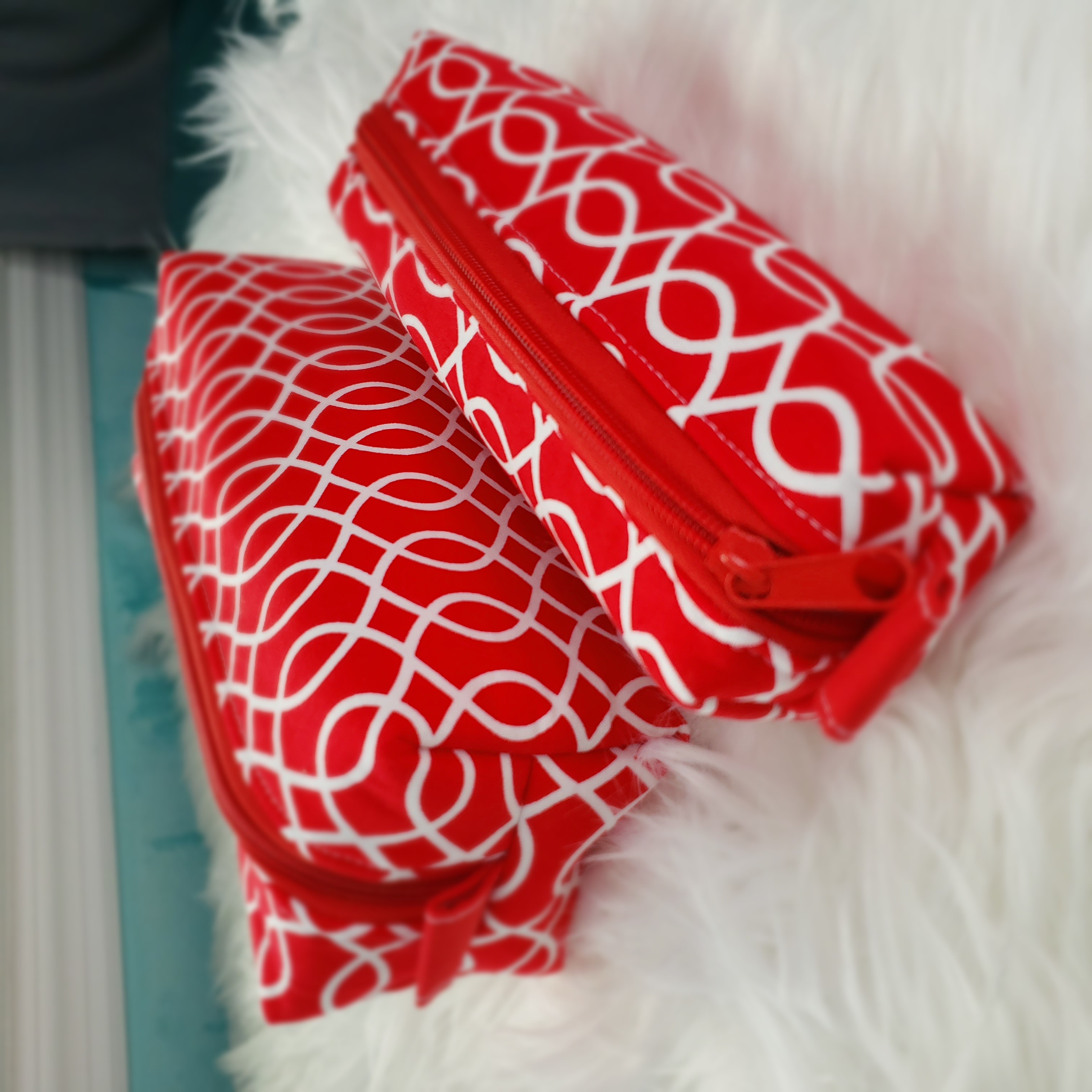 Red Geometric Pattern Makeup Accessories Cases