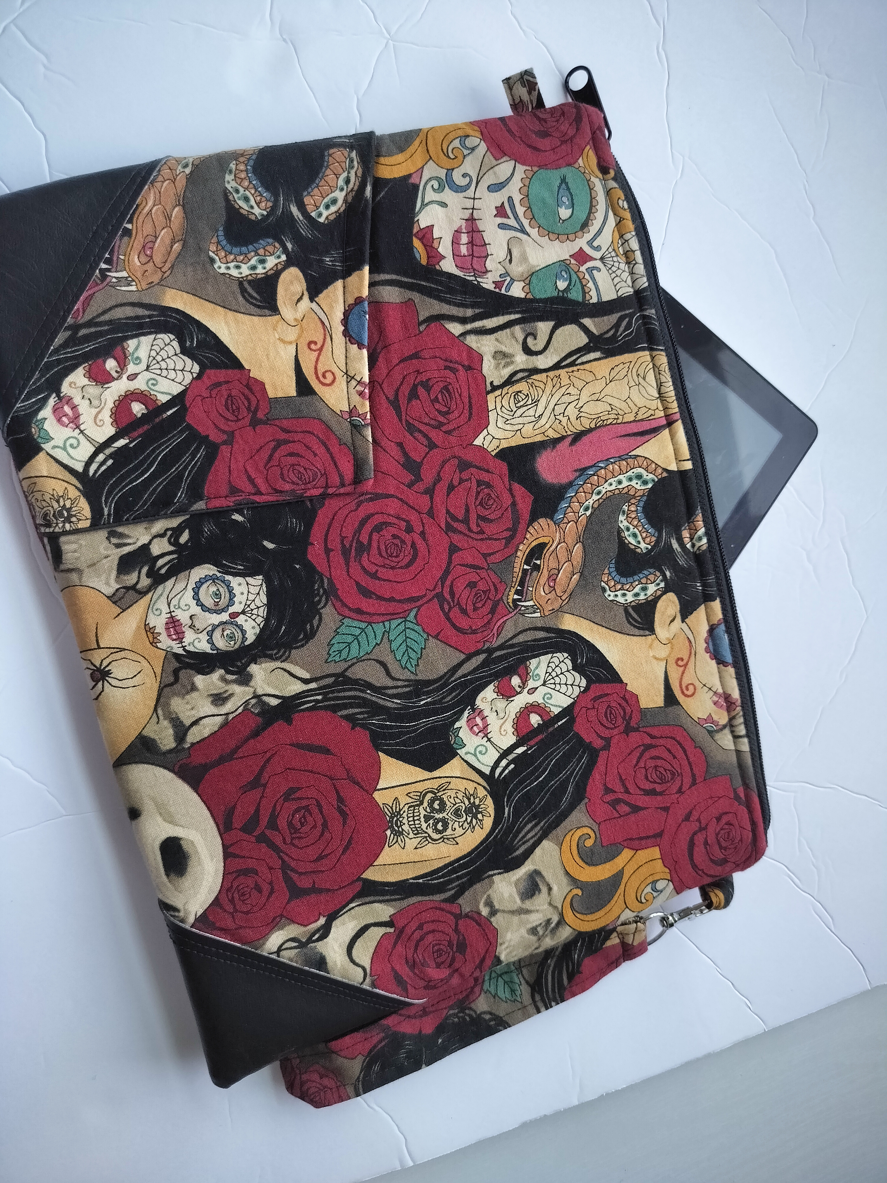 Dia de los Muertos Sugar Skulls Tablet Cover 
