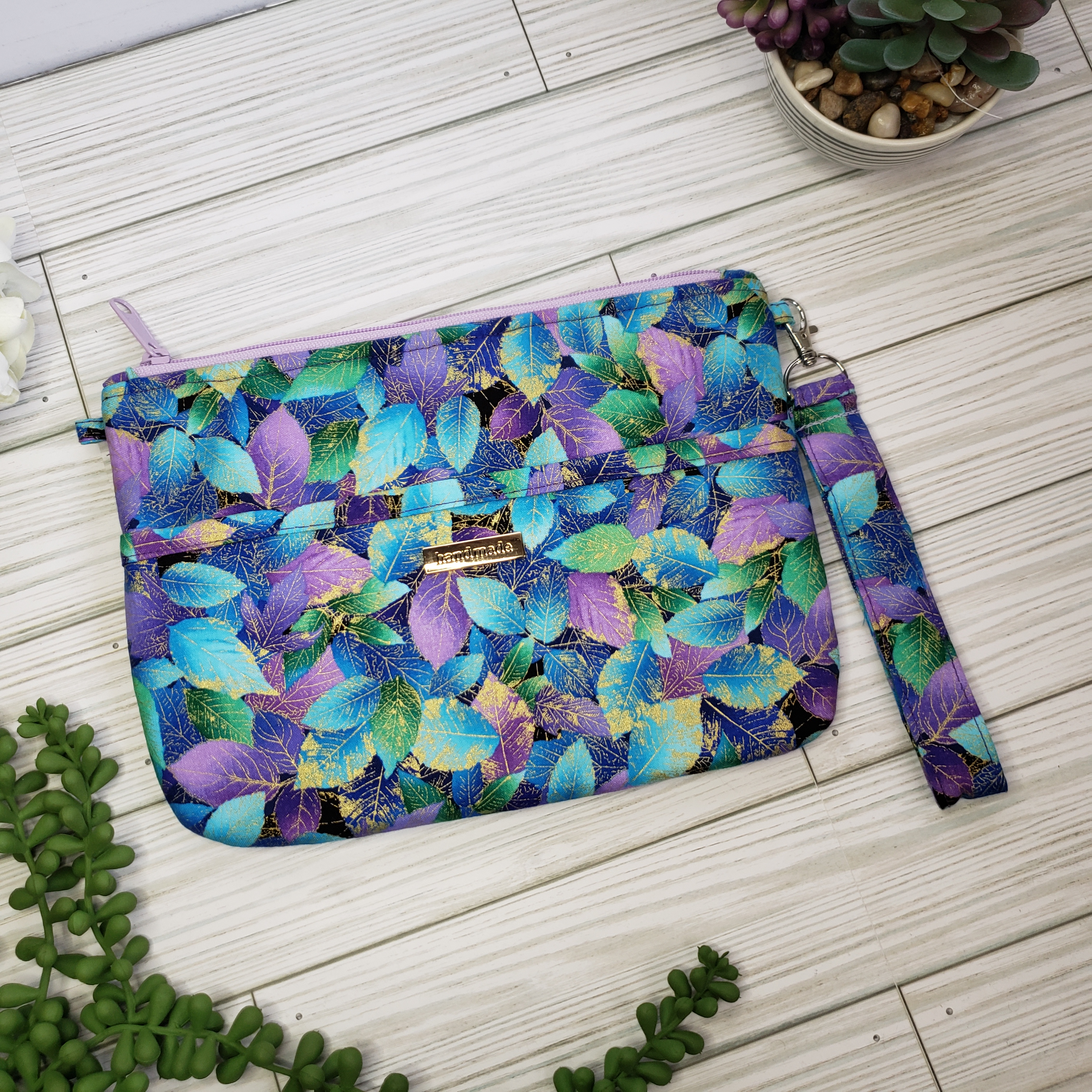 Utopia Leaf Print Zipper Pouch