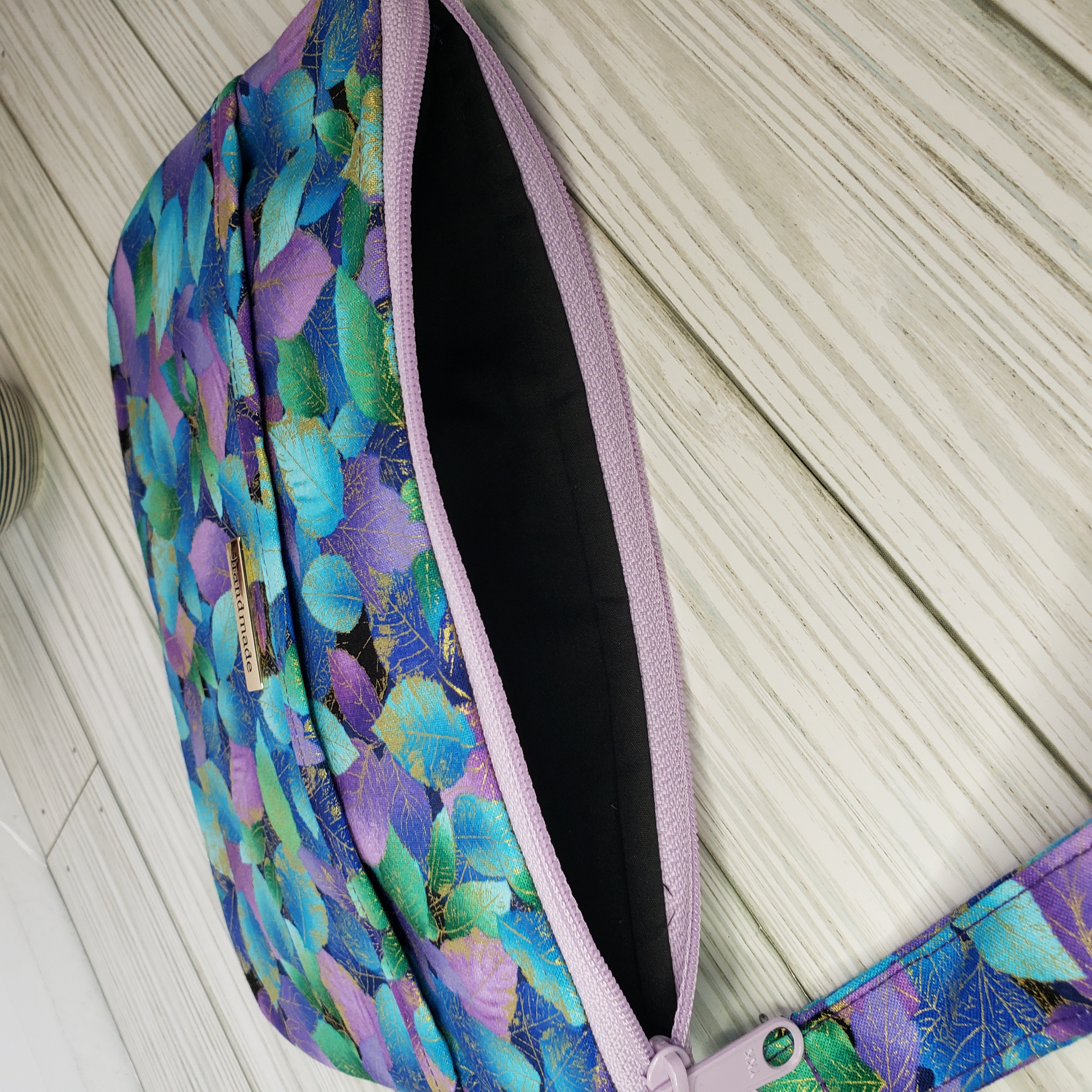 Utopia Leaf Print Zipper Pouch