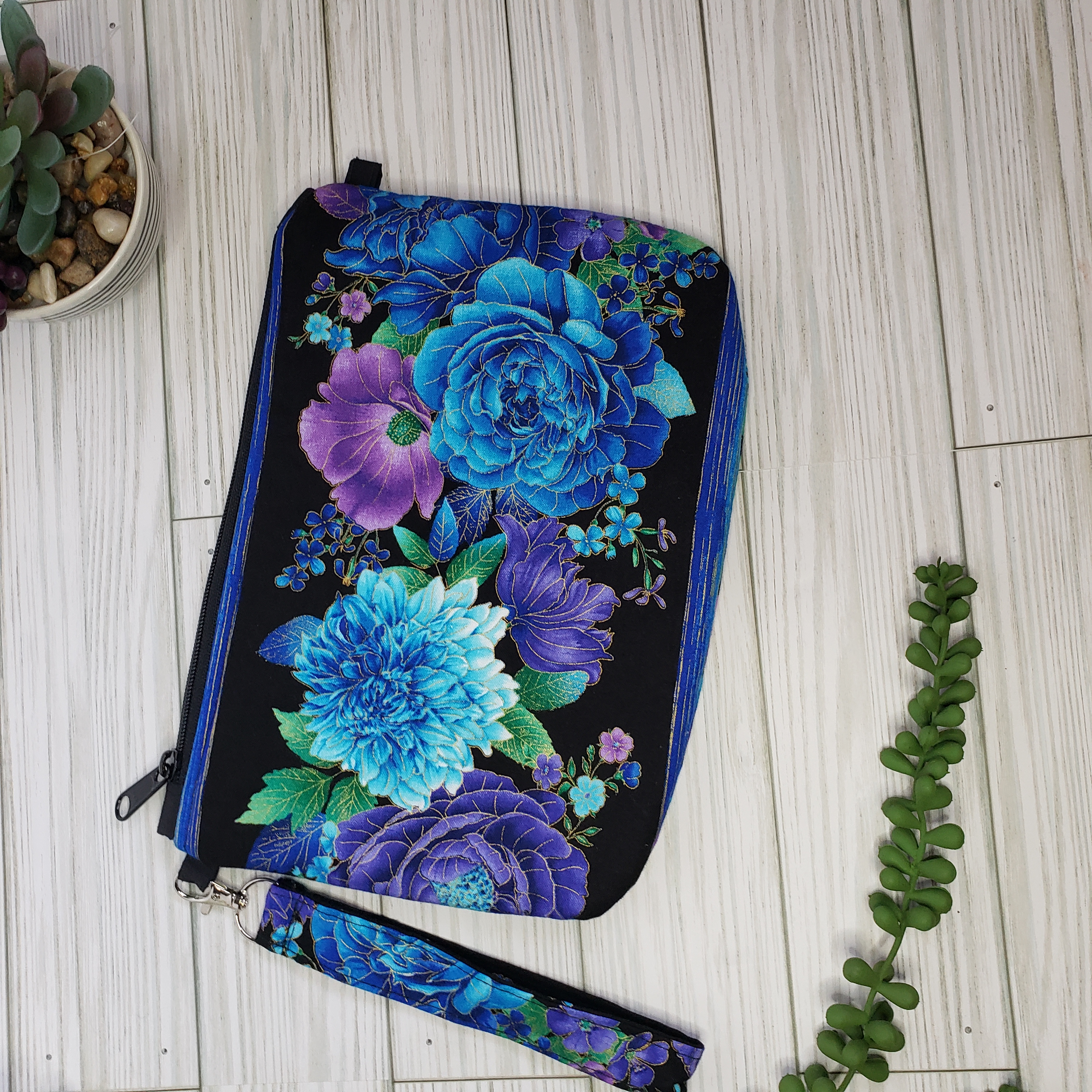 Utopia Flower Zipper Pouch w/ Wrist Strap