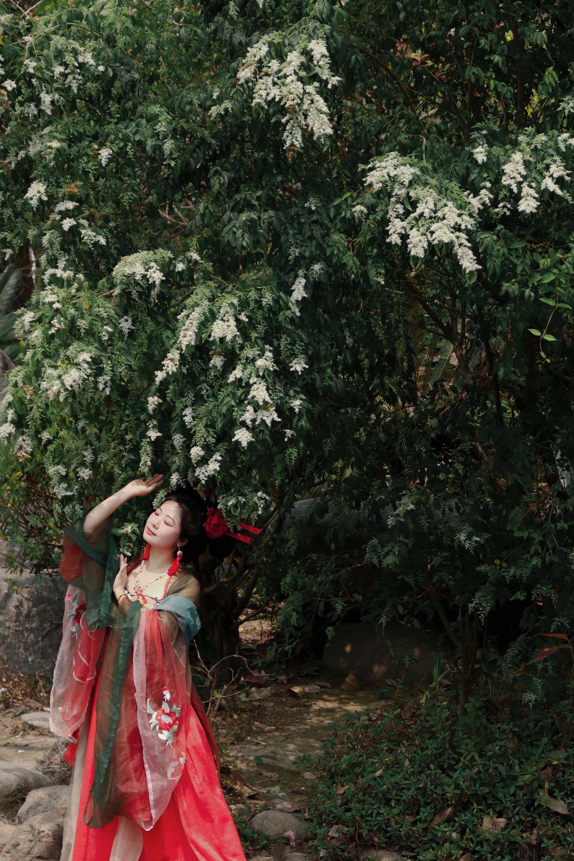 Tang-style Hezi Dress with Heavy Workmanship and Red Green 3 Sets Full Embroidery