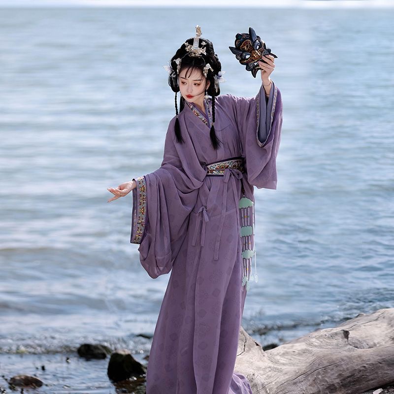 Spear and Warrobe with a Long Train purple