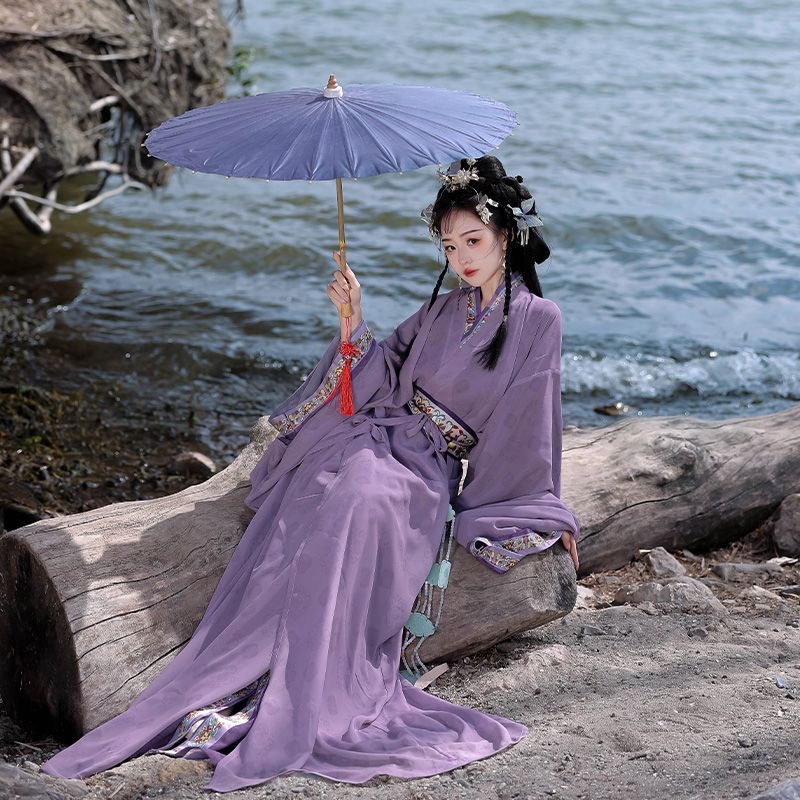 Spear and Warrobe with a Long Train purple