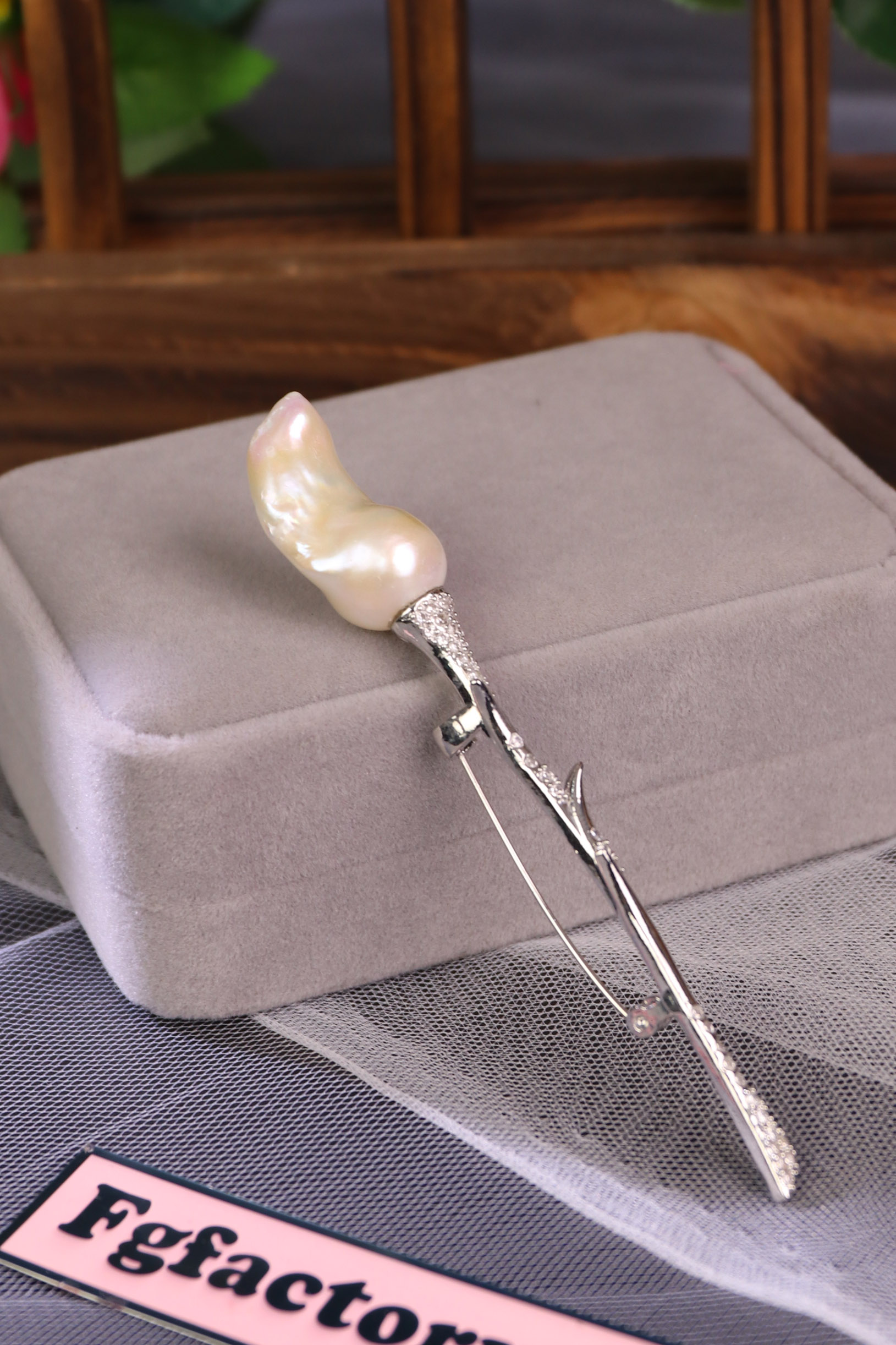 Freshwater Pearl Brooch