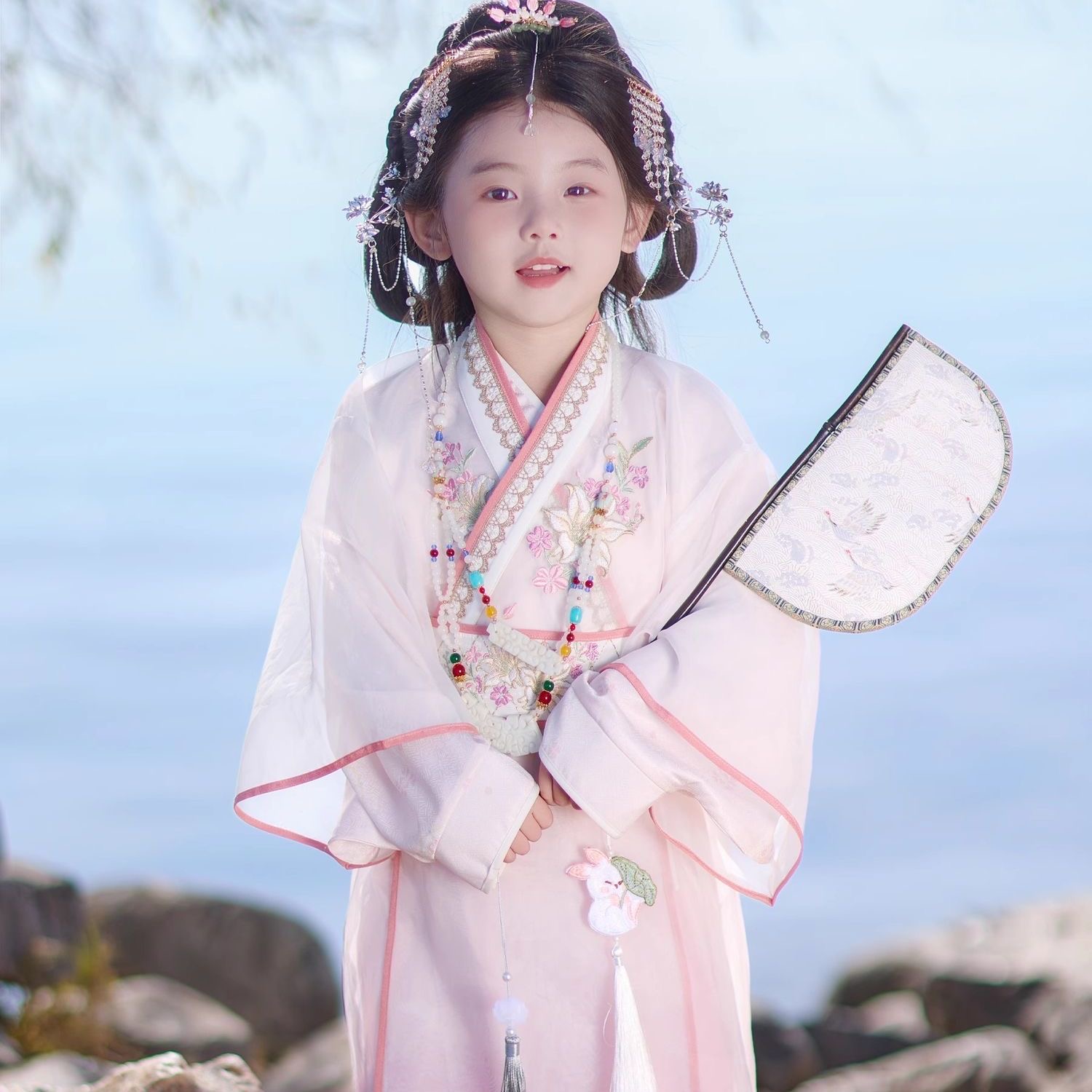 Girls elaborate embroidery Traditional Hanfu Dress for kids 