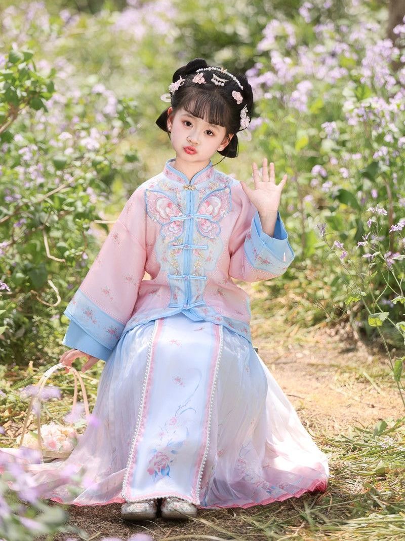 Traditional Chinese Dress