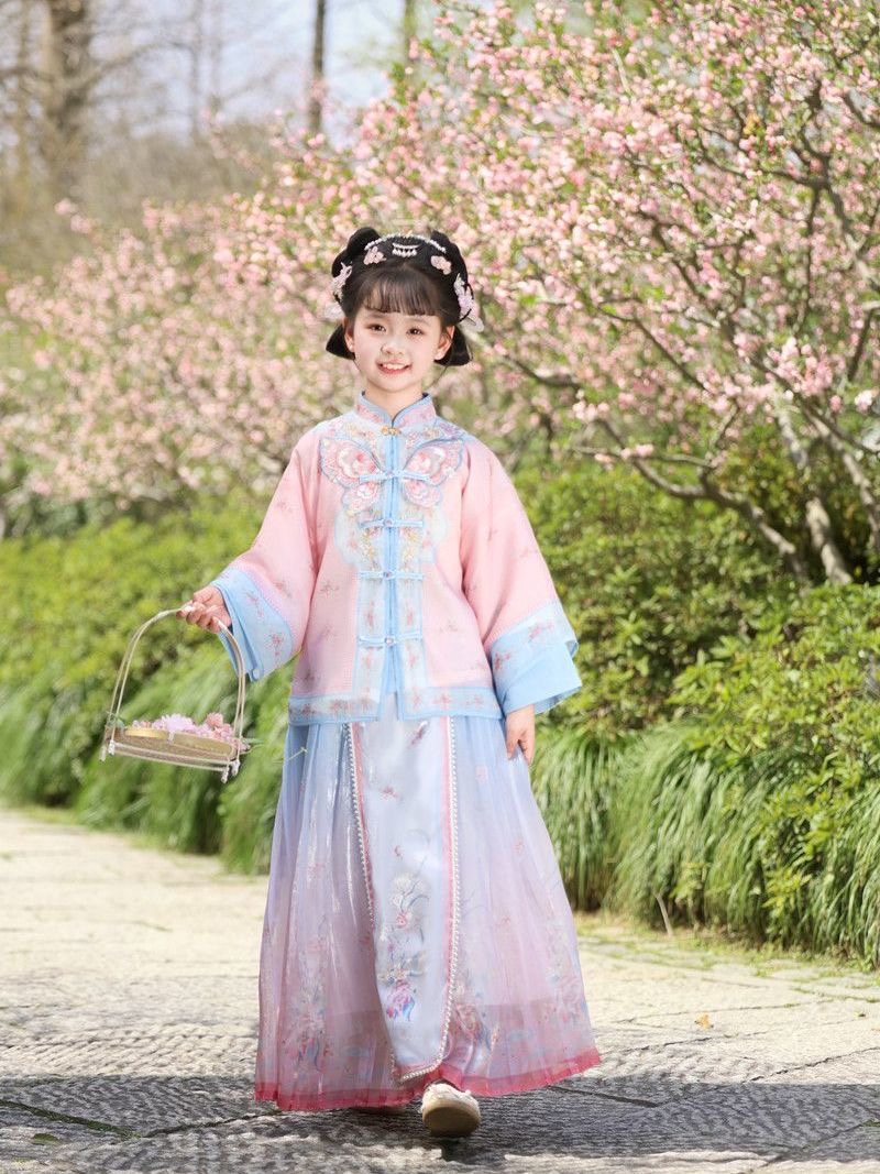 Traditional Chinese Dress