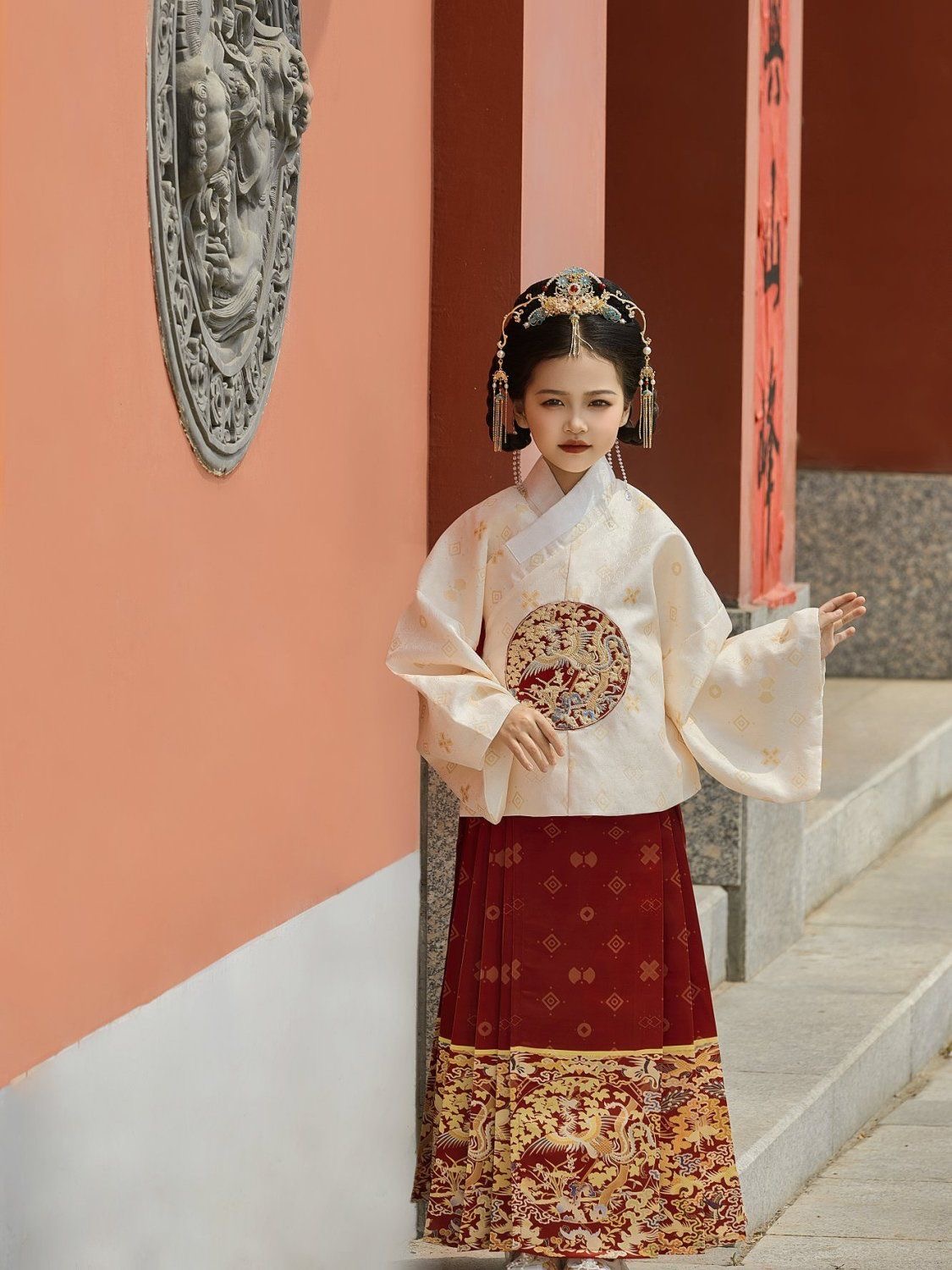 Girls Traditional Hanfu Dress  horse horse hoof skirt