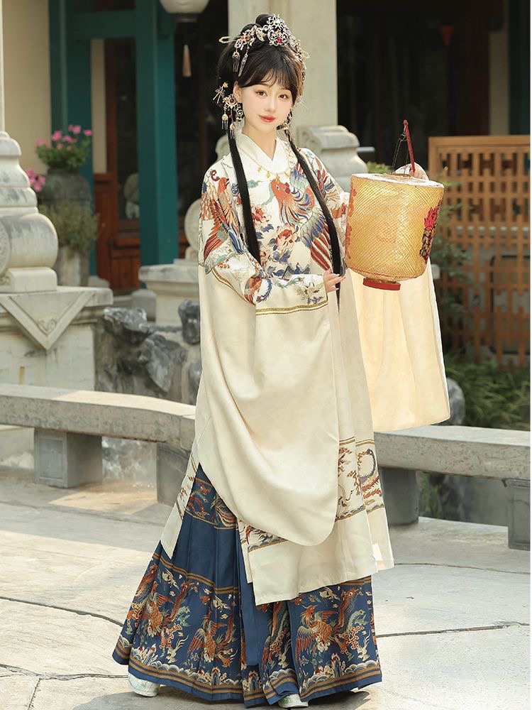 Traditional Hanfu Dress