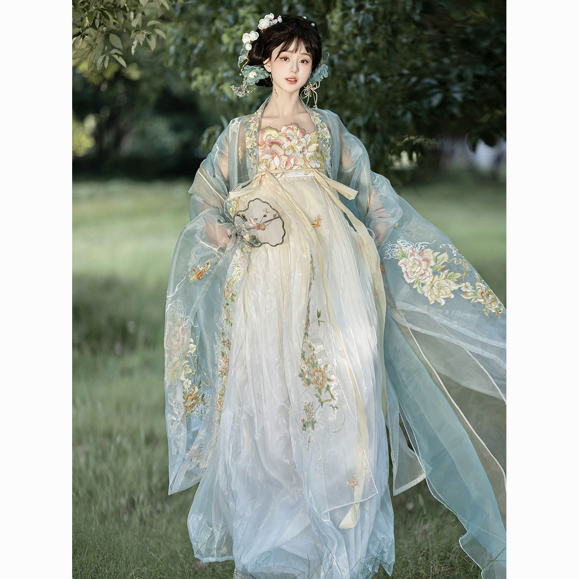 Traditional Hanfu Dress