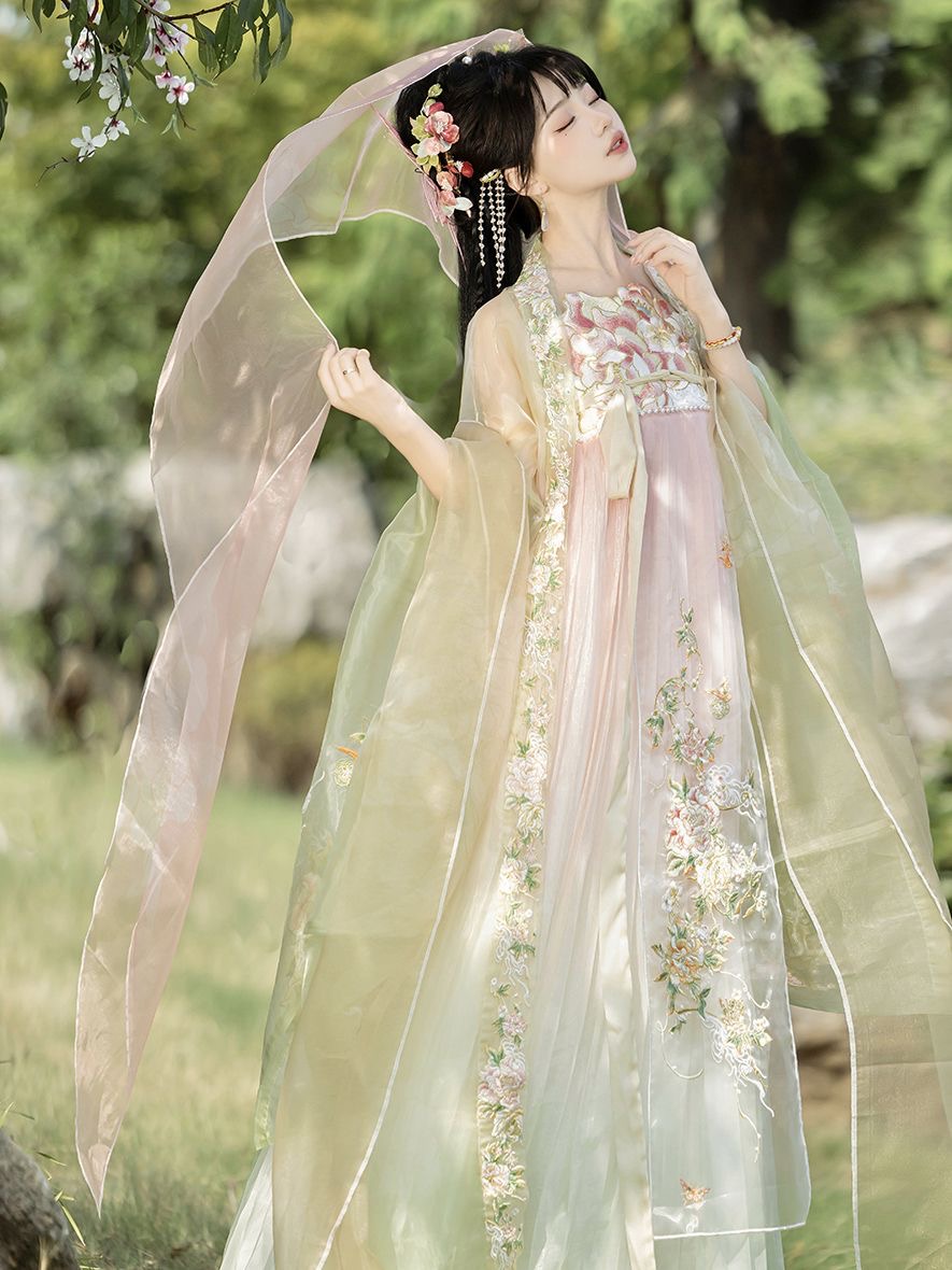 Traditional Hanfu Dress