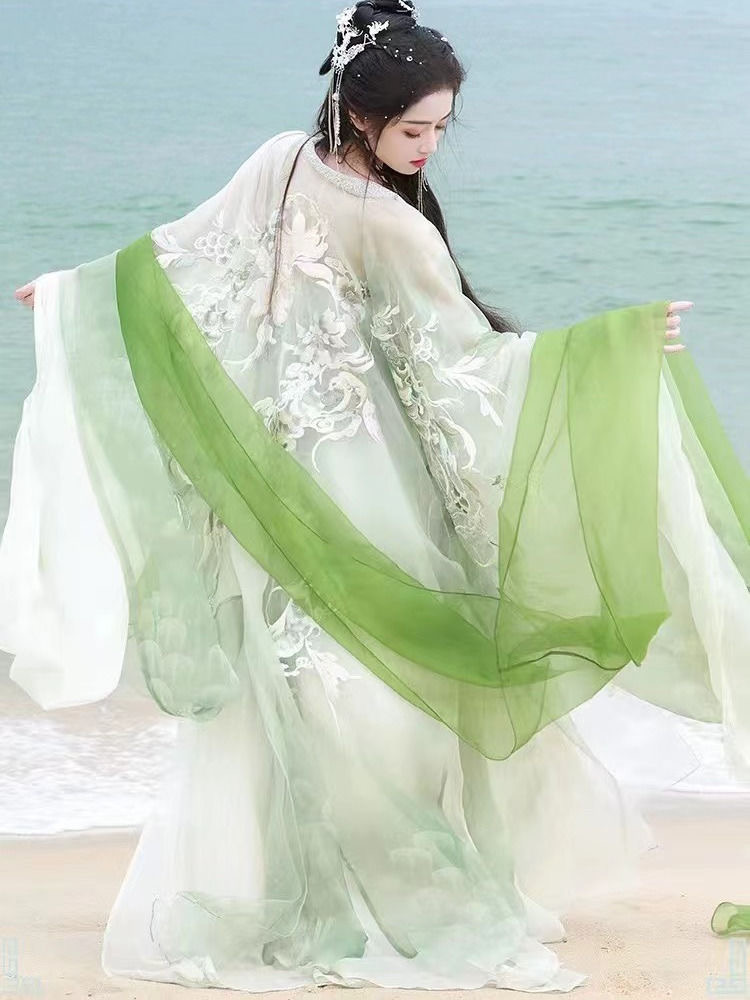 Elegant Traditional Hanfu Dress