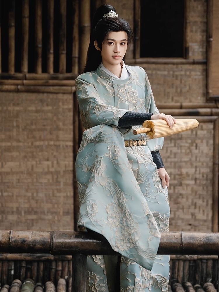 Traditional Hanfu Outfit