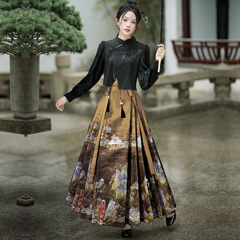 Traditional Chinese Dress horse-faced skirt