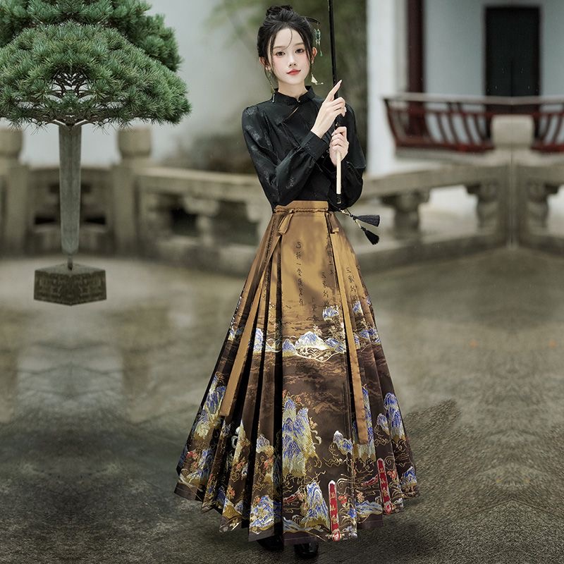 Traditional Chinese Dress horse-faced skirt