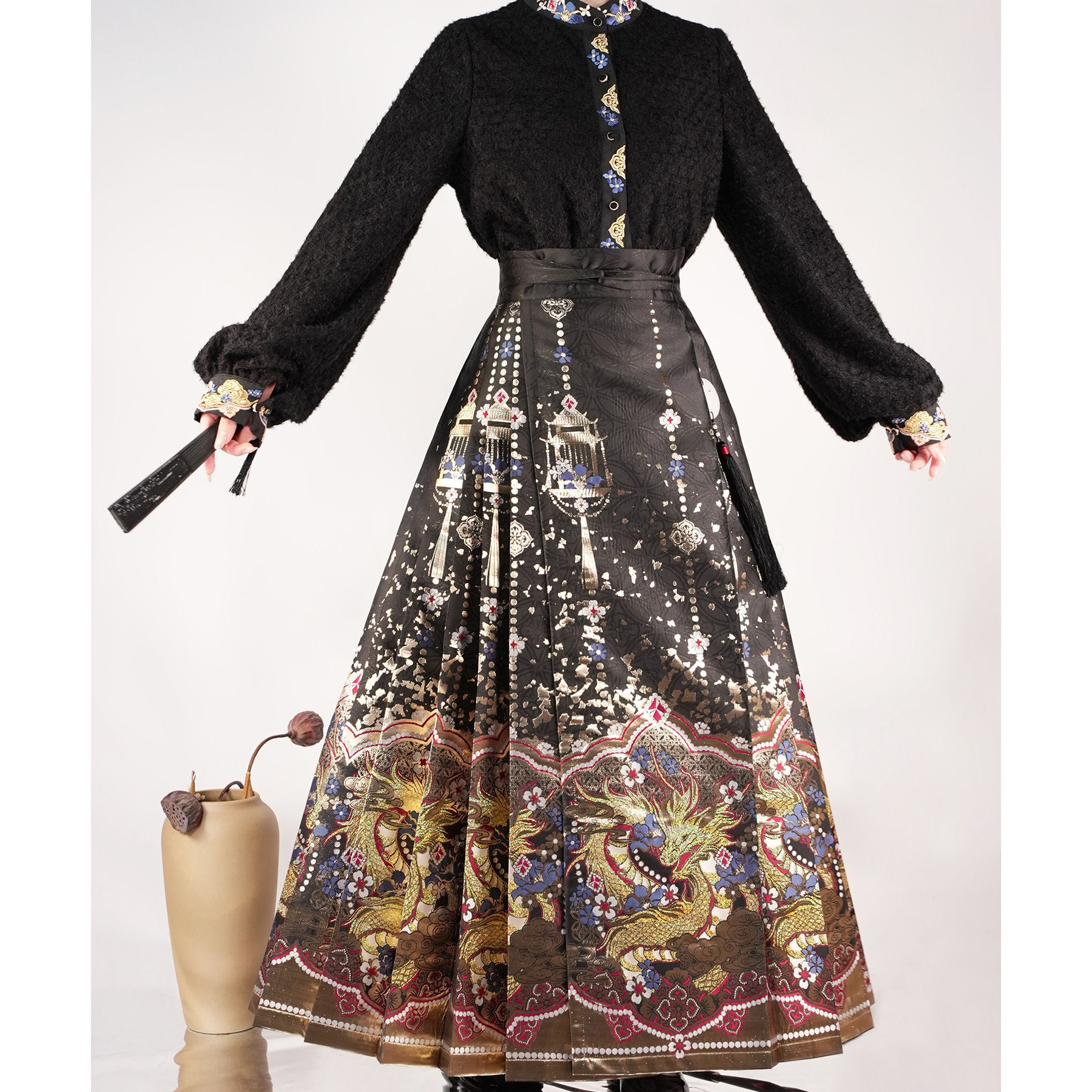 Elegant Dragon-Print Dress horse-faced skirt 