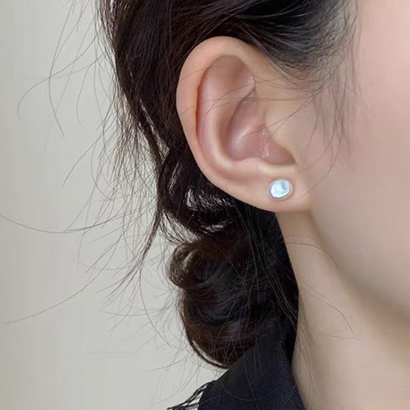 Elegant Pearl Stud Earrings